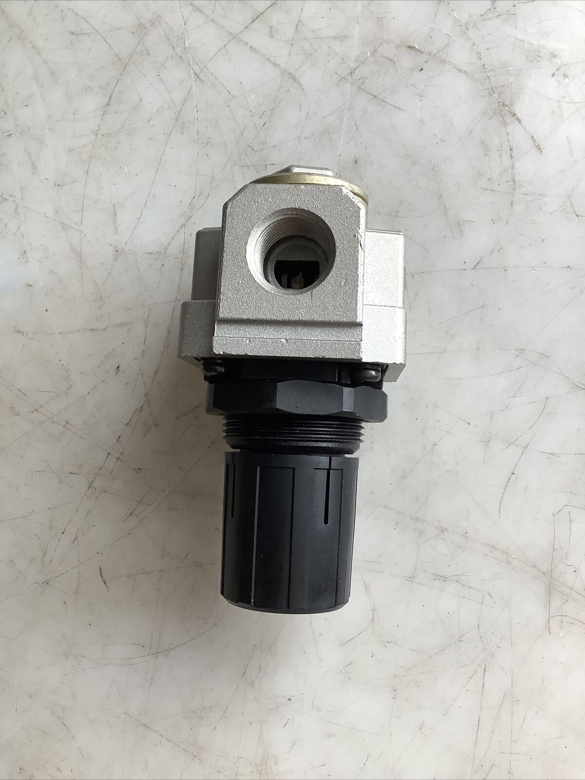 SMC AR2560-03 AIR REGULATOR DDD