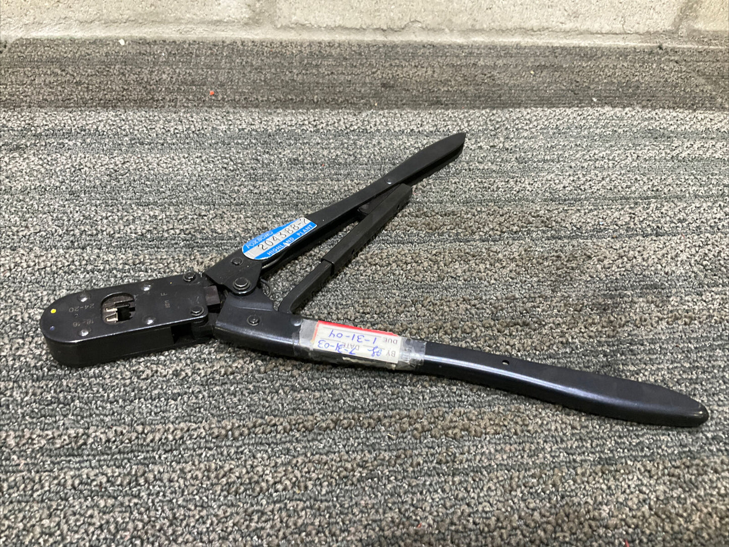 AMP F 90067-2 8511 F CRIMPER CRAMP 333