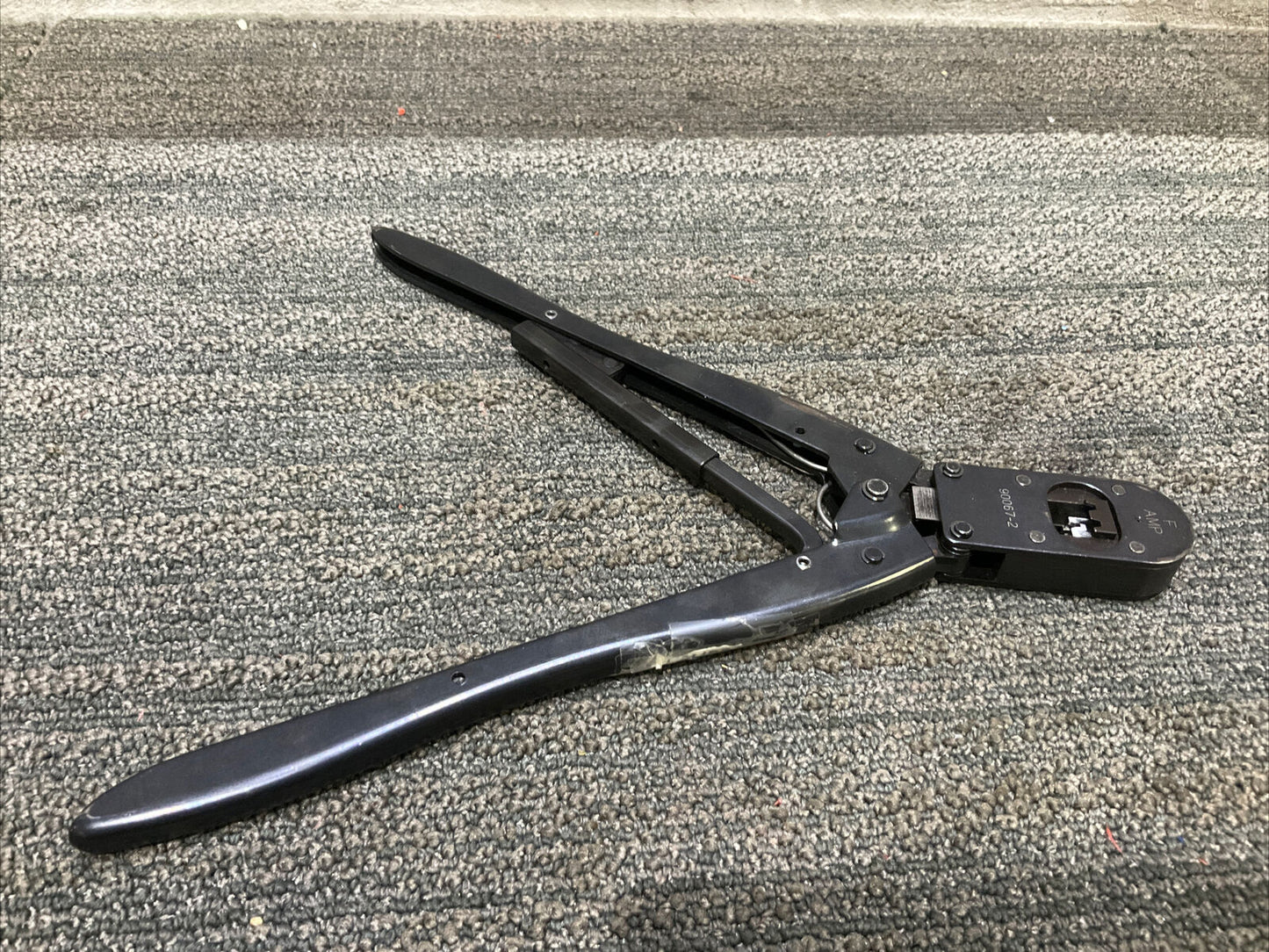AMP F 90067-2 8511 F CRIMPER CRAMP 333