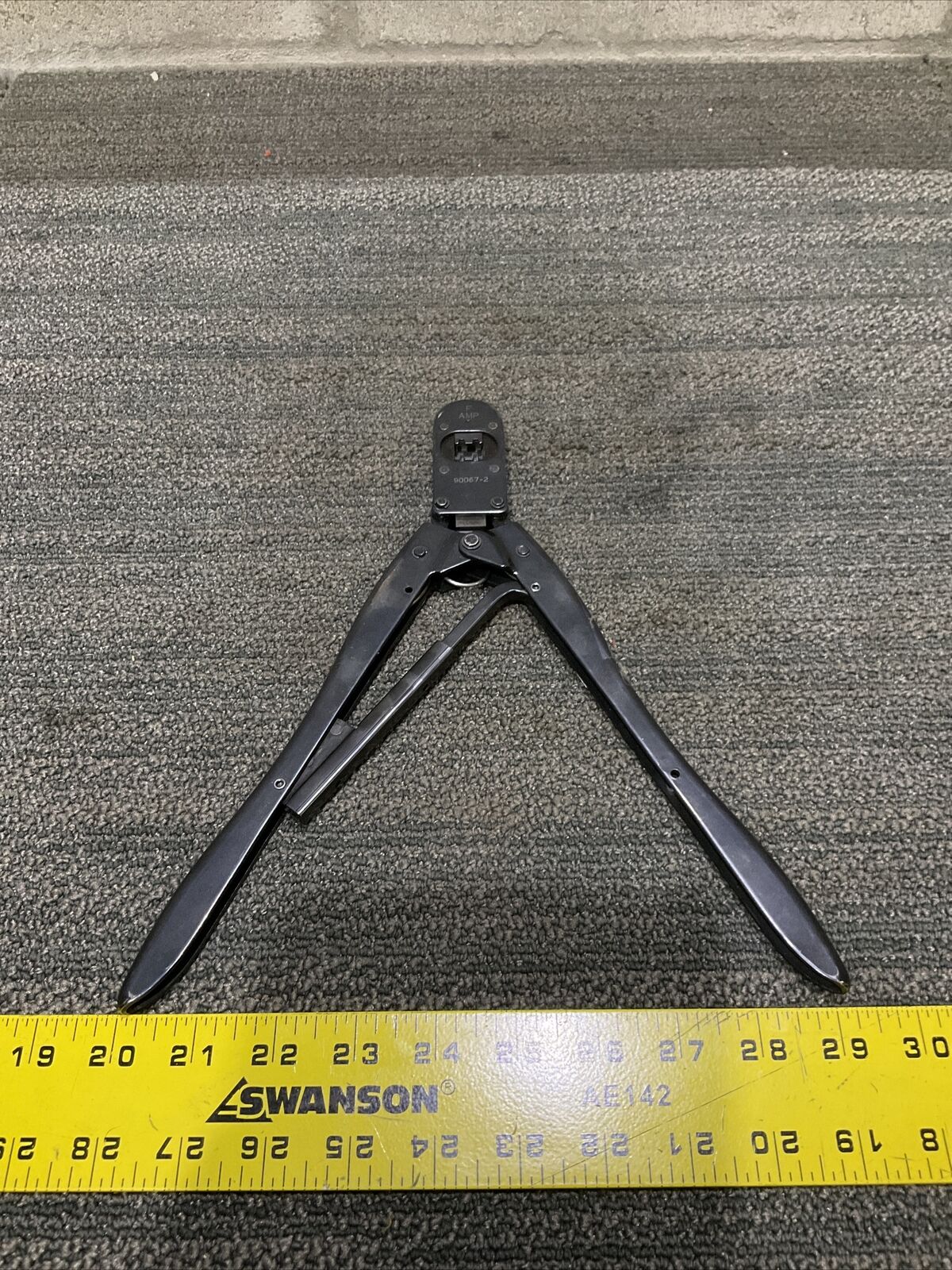 AMP F 90067-2 8511 F CRIMPER CRAMP 333