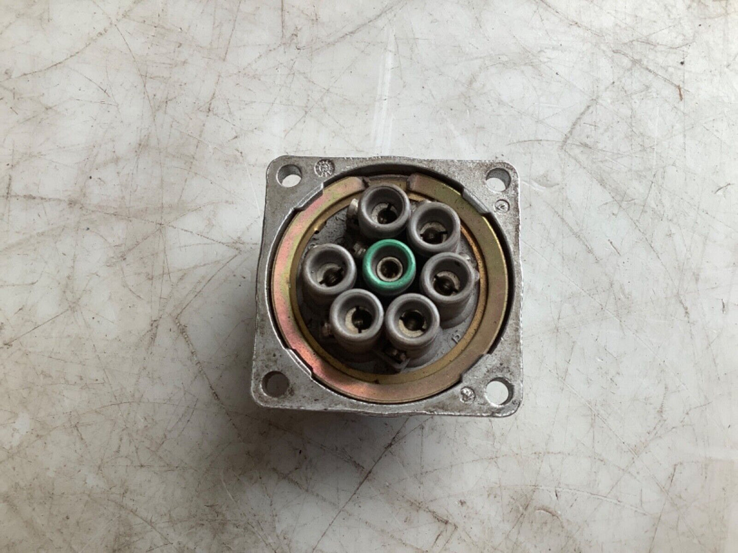 MELTRIC 09-21043-H34 PLUG PN5 444