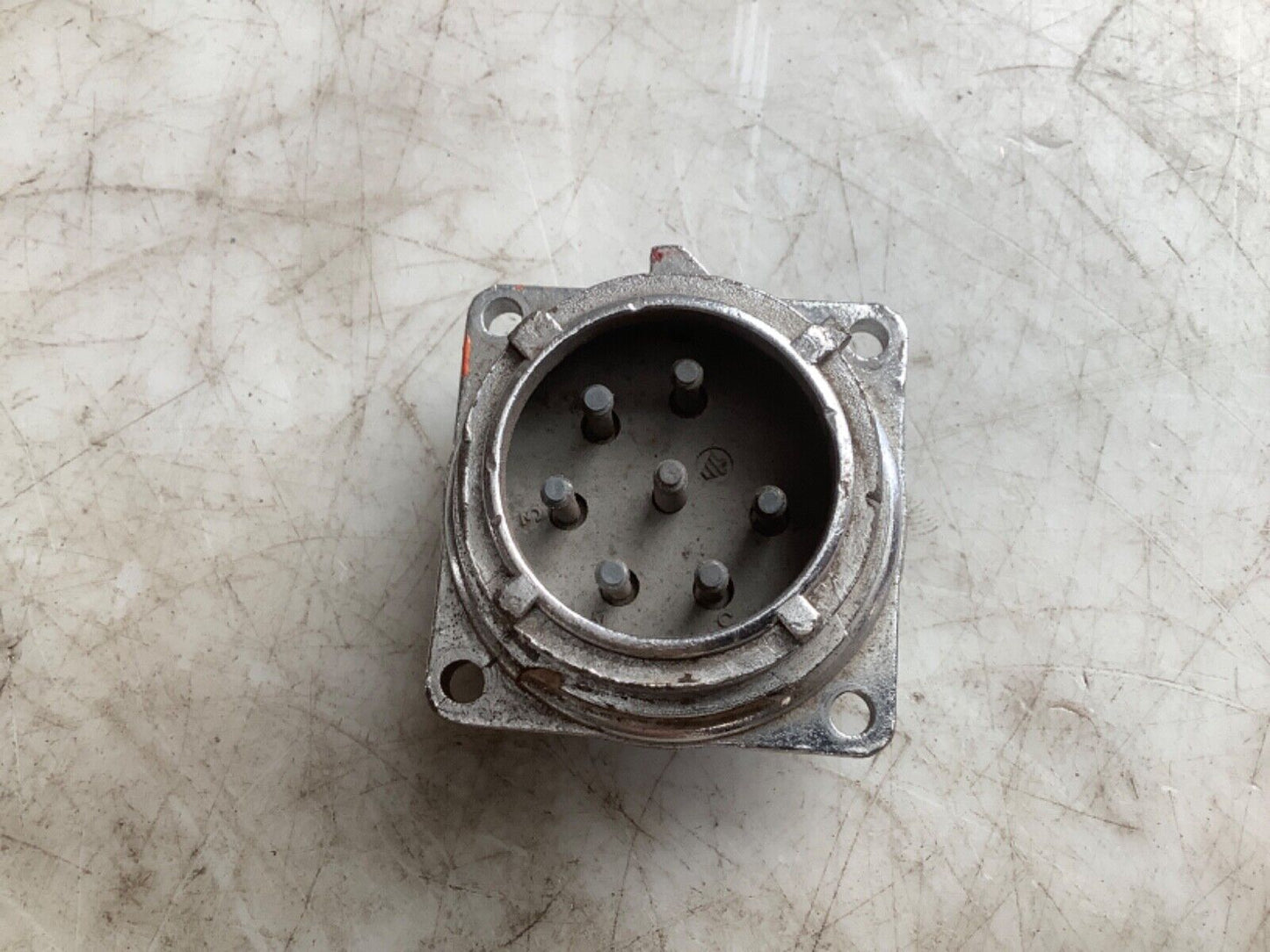 MELTRIC 09-21043-H34 PLUG PN5 444