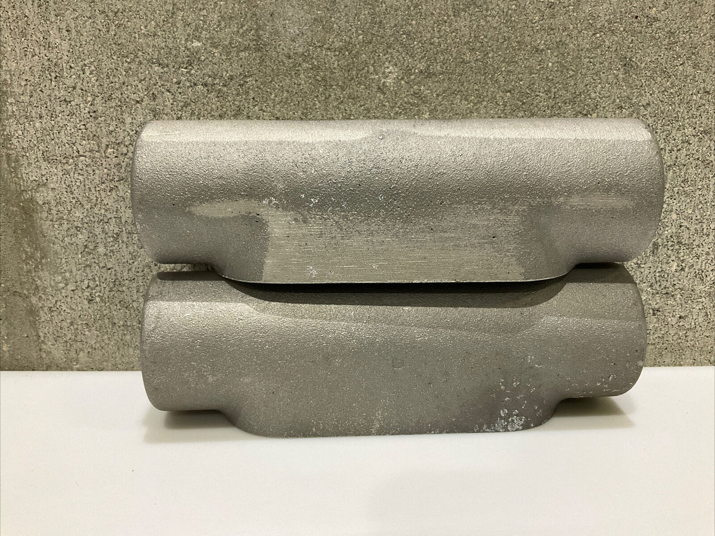 COOPER CROUSE HINDS C47 SA CONDULET CONDUIT OUTLET BODY 1 1/4” 678 LOT OF 2