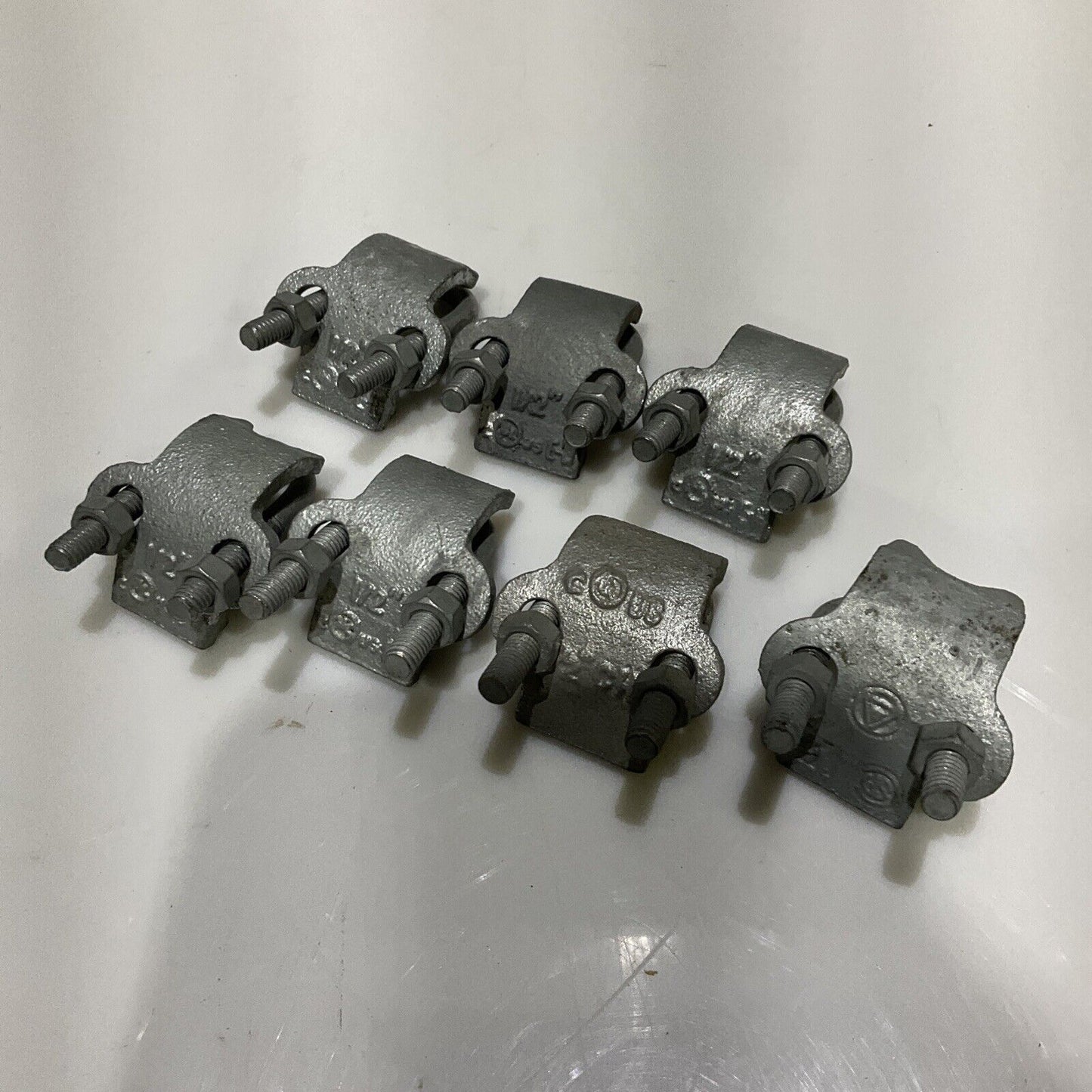 RAC50HD CONDUIT SUPPORT PIPE CLAMP 1/2IN RIGHT ANGLE 678 LOT OF 7