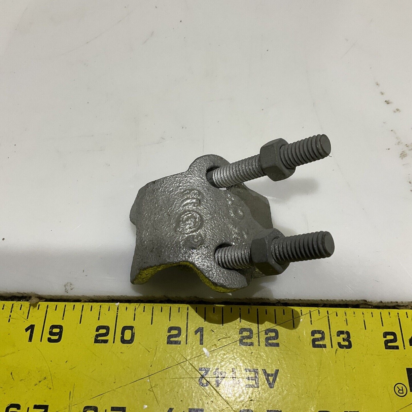 RAC50HD CONDUIT SUPPORT PIPE CLAMP 1/2IN RIGHT ANGLE 678 LOT OF 7