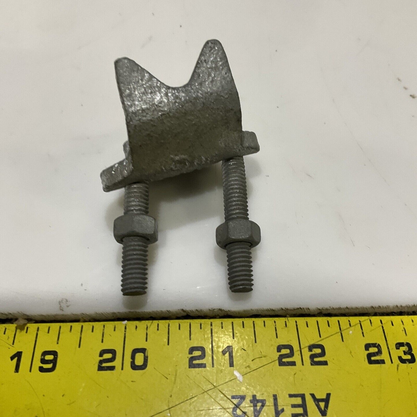 RAC50HD CONDUIT SUPPORT PIPE CLAMP 1/2IN RIGHT ANGLE 678 LOT OF 7