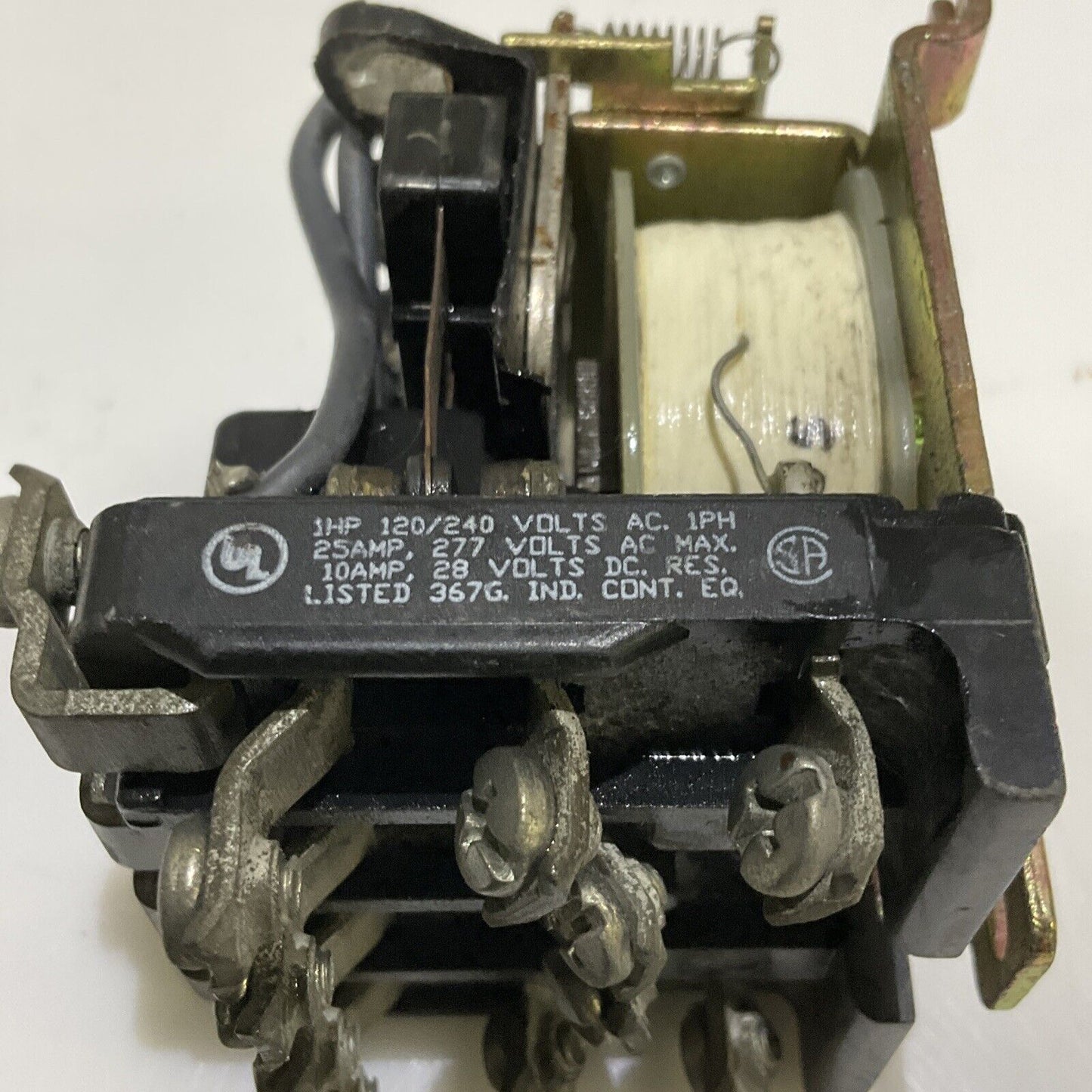 STRUHERS-DUNN PM-17AY-240 RELAY 240VAC 50/60HZ 678