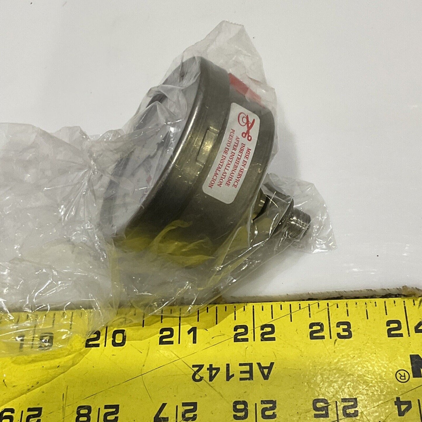 BLAC INC 00011-P-0049 S25874 PRESSURE GAUGE 2.5IN FACE 0-3000 PSI 678