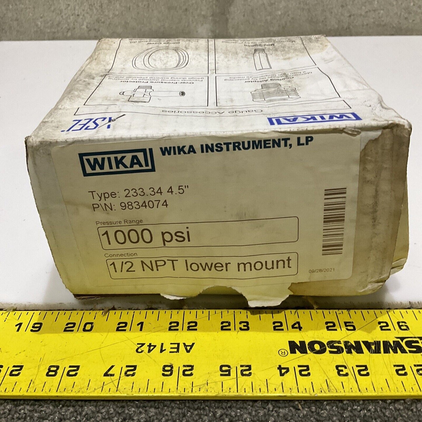 WIKA 9834074 233.34 PRESSURE GAUGE 4.5IN DIAL 1/2IN NPT 0-1000PSI 678