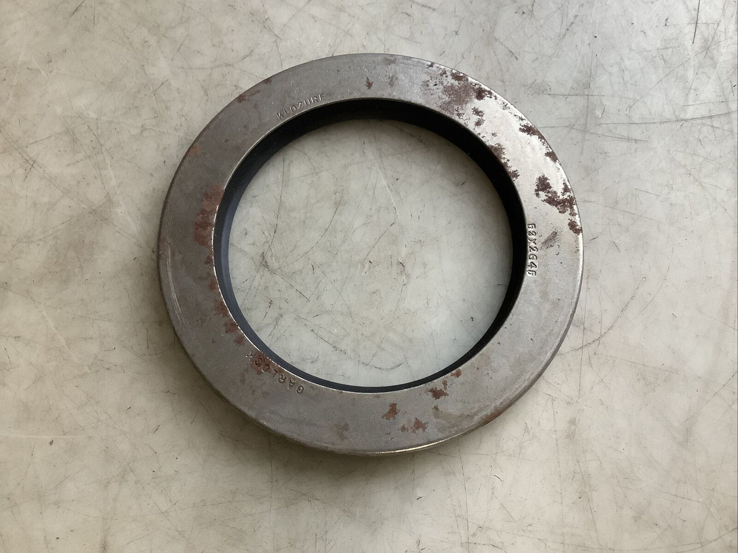 GARLOCK 53X2645 21086-2645 OIL SEAL 5-13/16IN X 4-1/4IN X 1/2IN 678