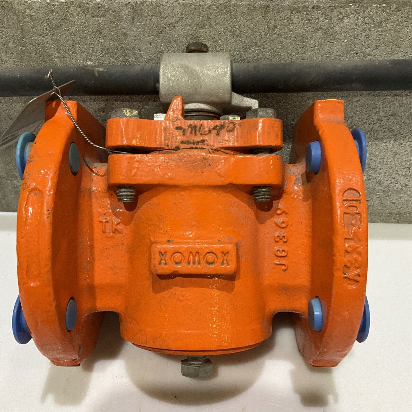 XOXMOX 9RB710L1 SLEEVE PLUG VALVE 2 IN 150 PSI 678
