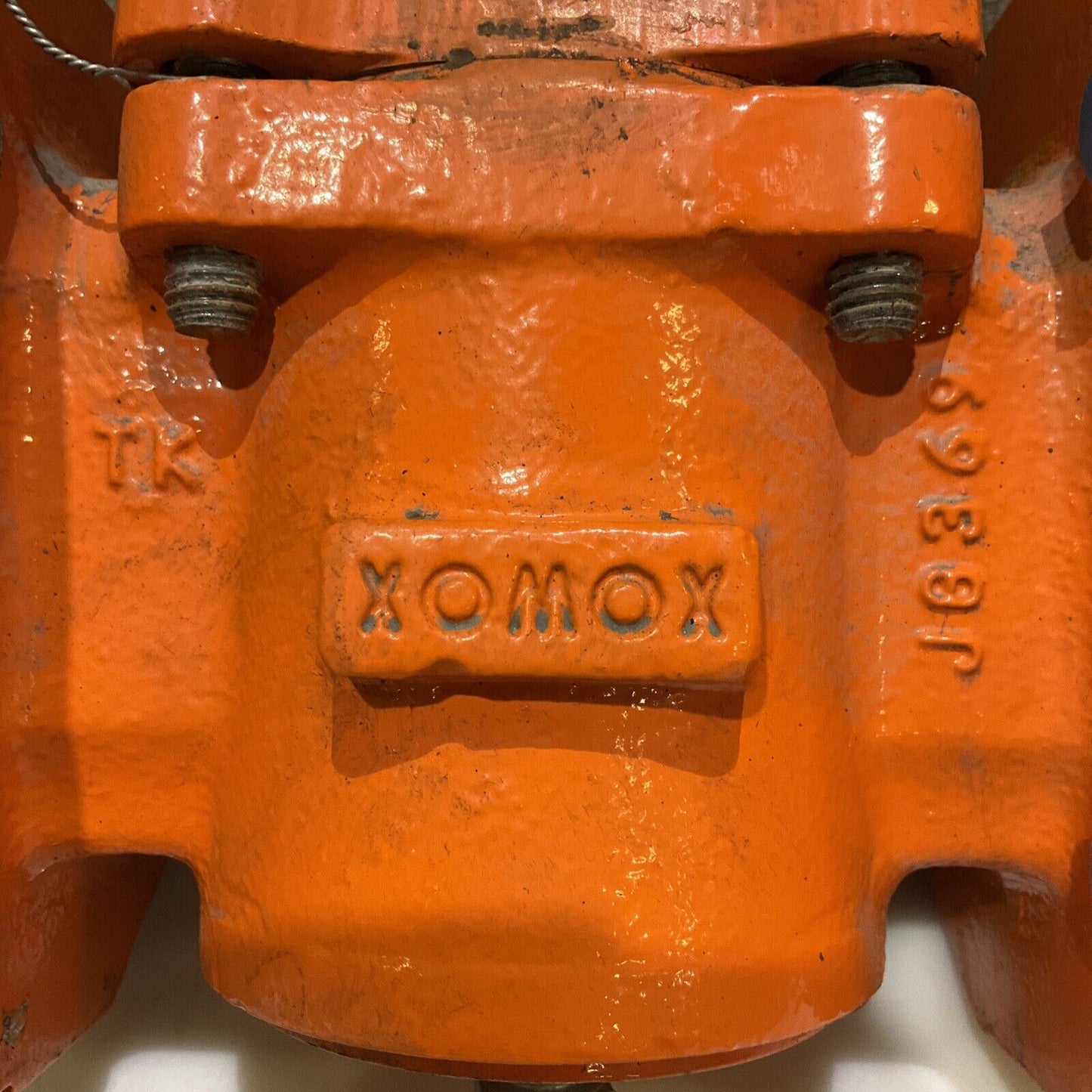 XOXMOX 9RB710L1 SLEEVE PLUG VALVE 2 IN 150 PSI 678
