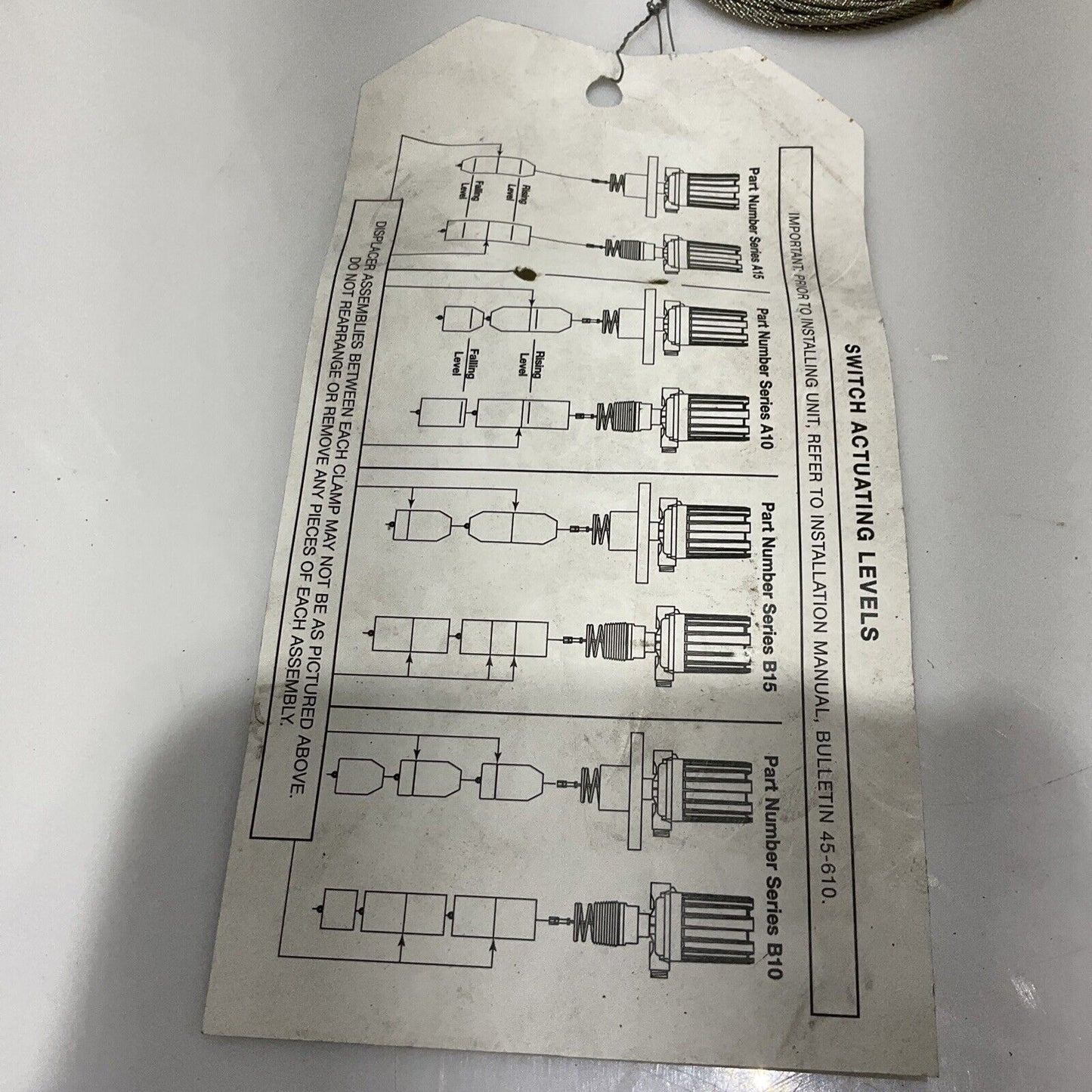 MAGNETROL 005-9817-001 A10-1G2A-AAH LIQUID LEVEL SWITCH PORCELAIN DISPLACER 678