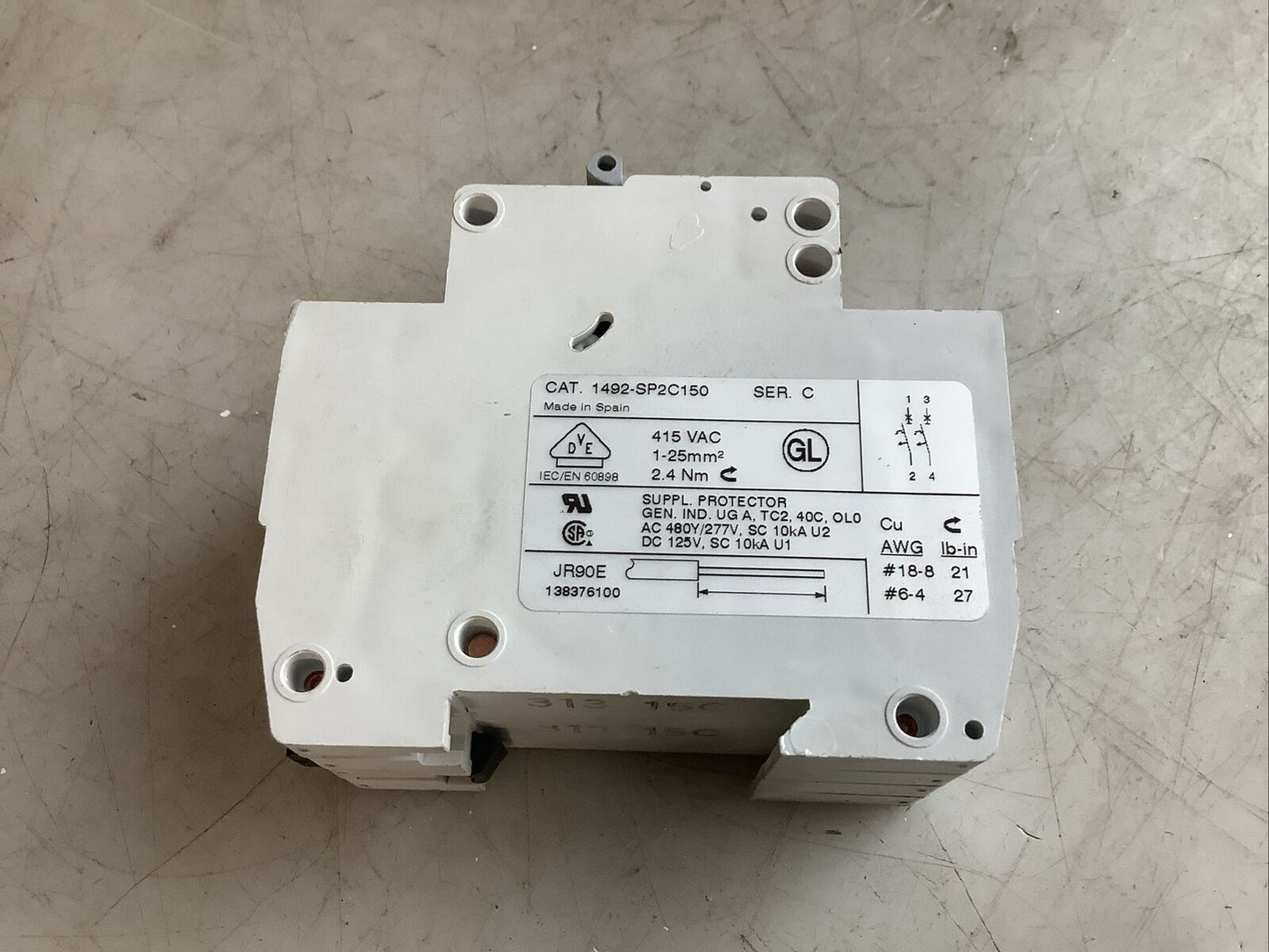 ALLEN BRADLEY 1492-SP2C150 CIRCUIT BREAKER 2 POLE 15A 678