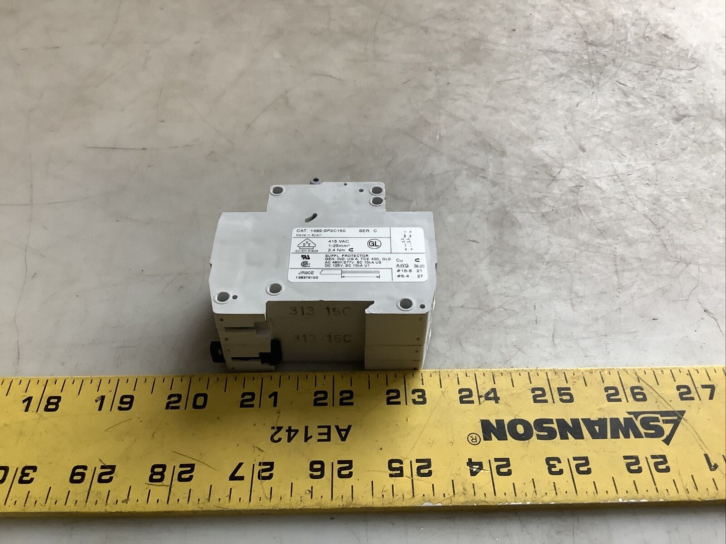 ALLEN BRADLEY 1492-SP2C150 CIRCUIT BREAKER 2 POLE 15A 678