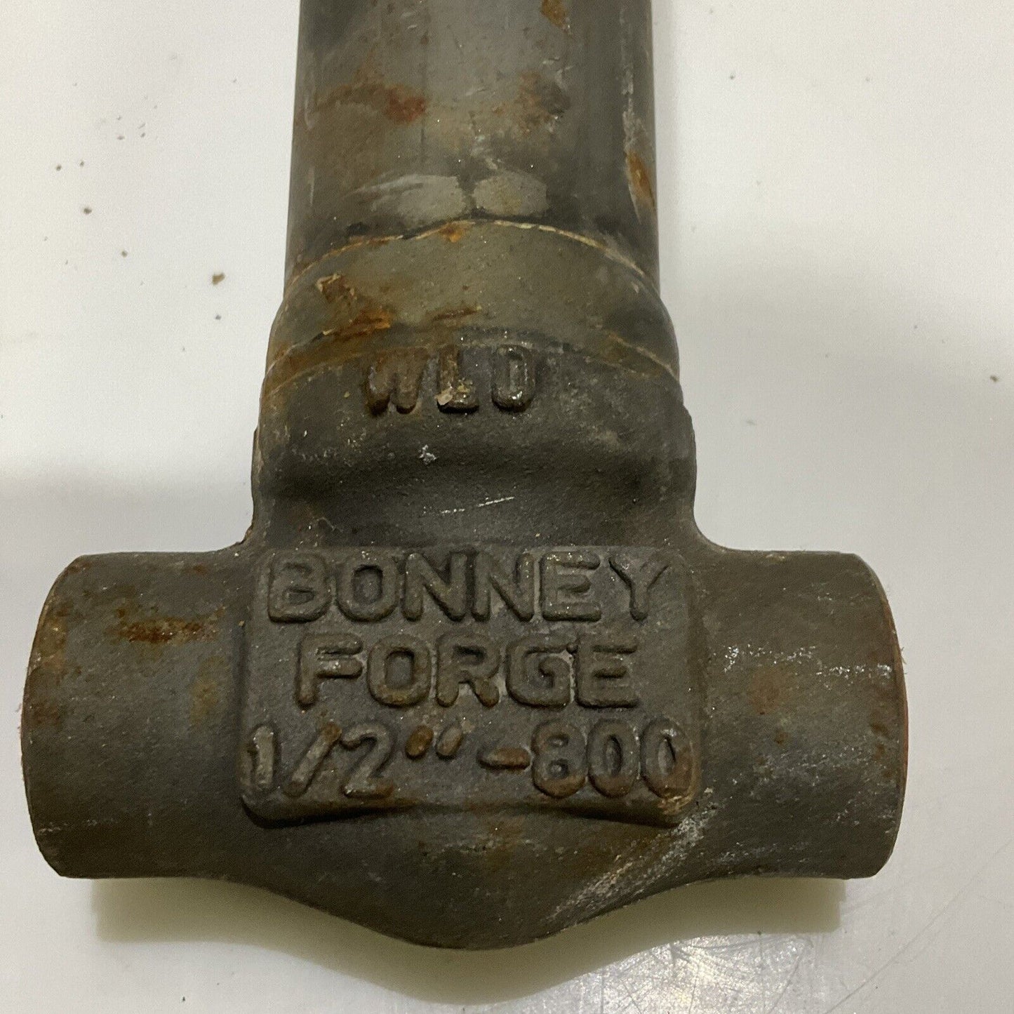 BONNEY FORGE A105 GATE VALVE DN15-1/2 IN 800 LB 678