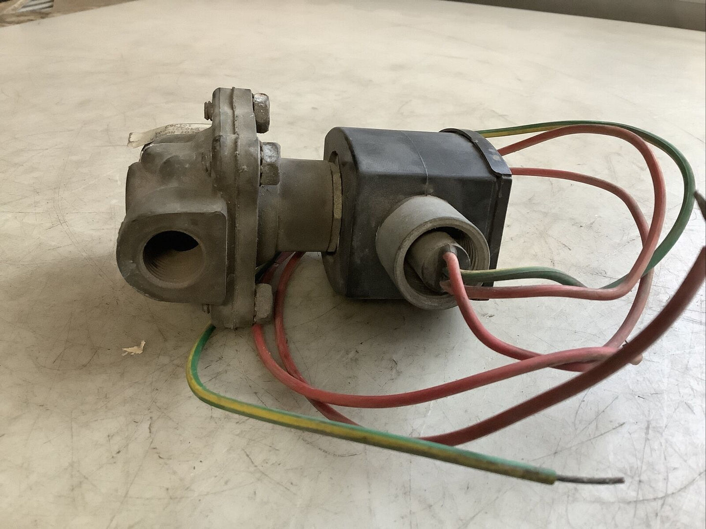 ASCO EF8210G33 SOLENOID VALVE 120/60 110V/50HZ 10.1W 3/8IN 678