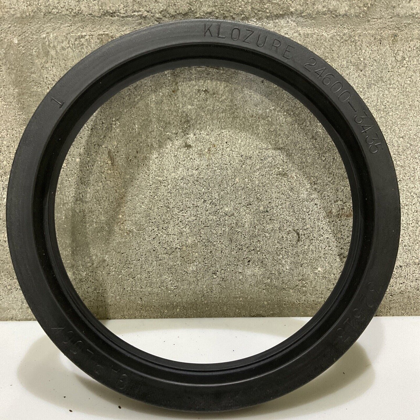 GARLOCK 24600-3535 OIL SEAL 678