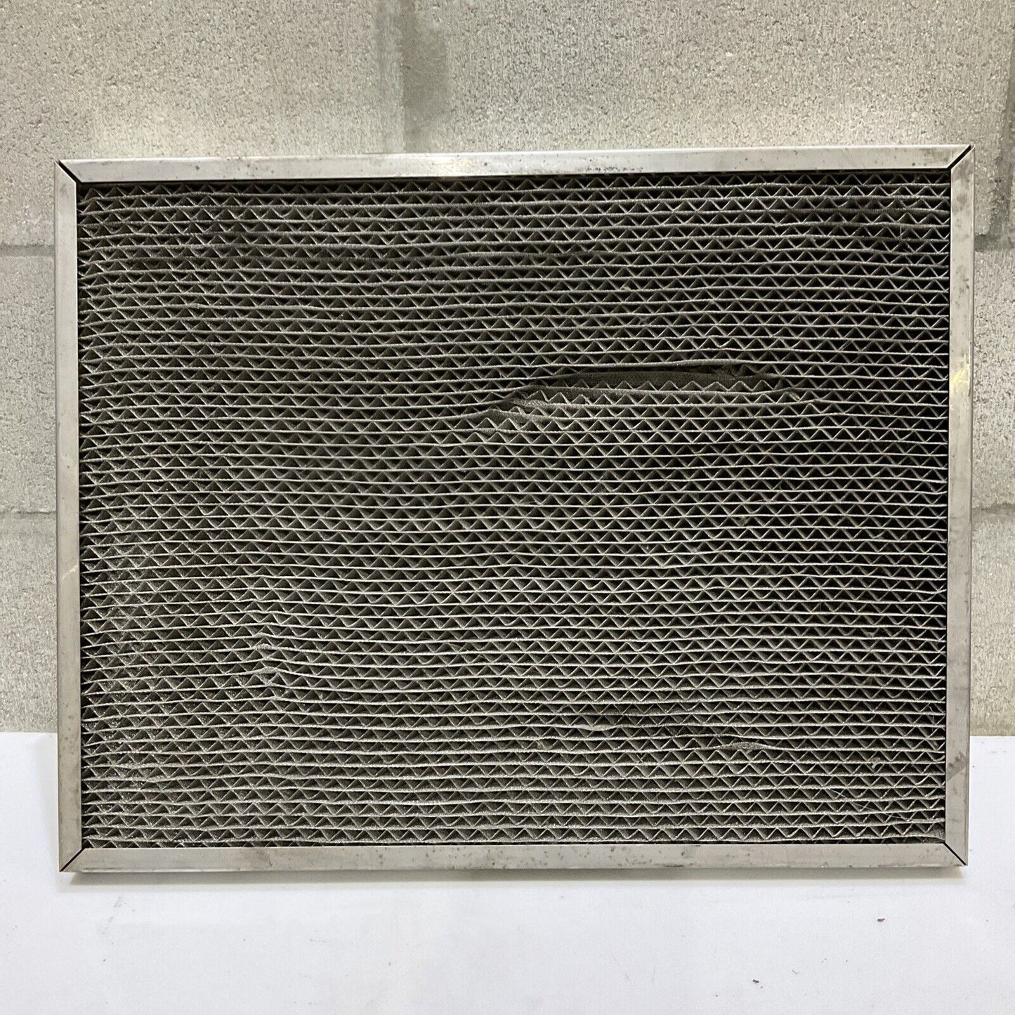 AIRSAN WSS2-50 STAINLESS STEEL FILTER 23.5 X 18.5 678