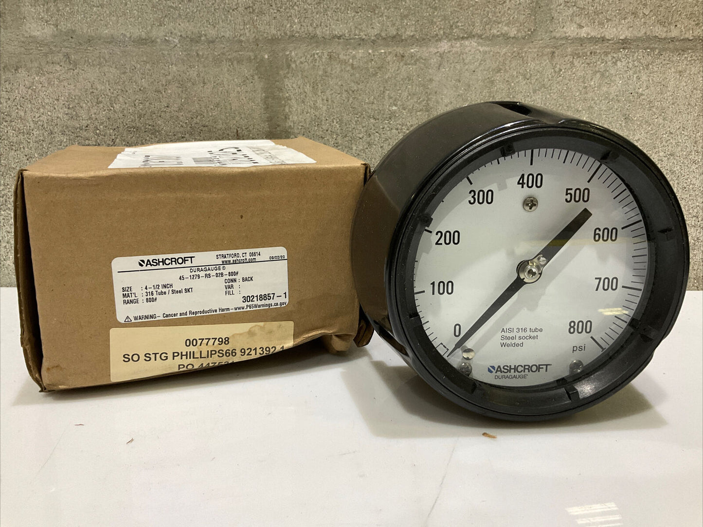 ASHCROFT DURAGAUGE 45-1279-RA-02B-800# 800PSI GAUGE 4-1/2 IN 678