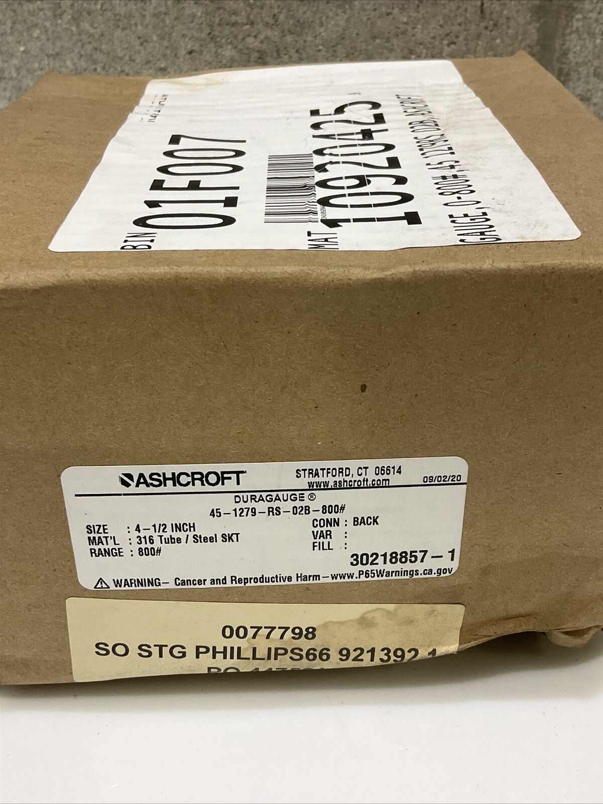 ASHCROFT DURAGAUGE 45-1279-RA-02B-800# 800PSI GAUGE 4-1/2 IN 678