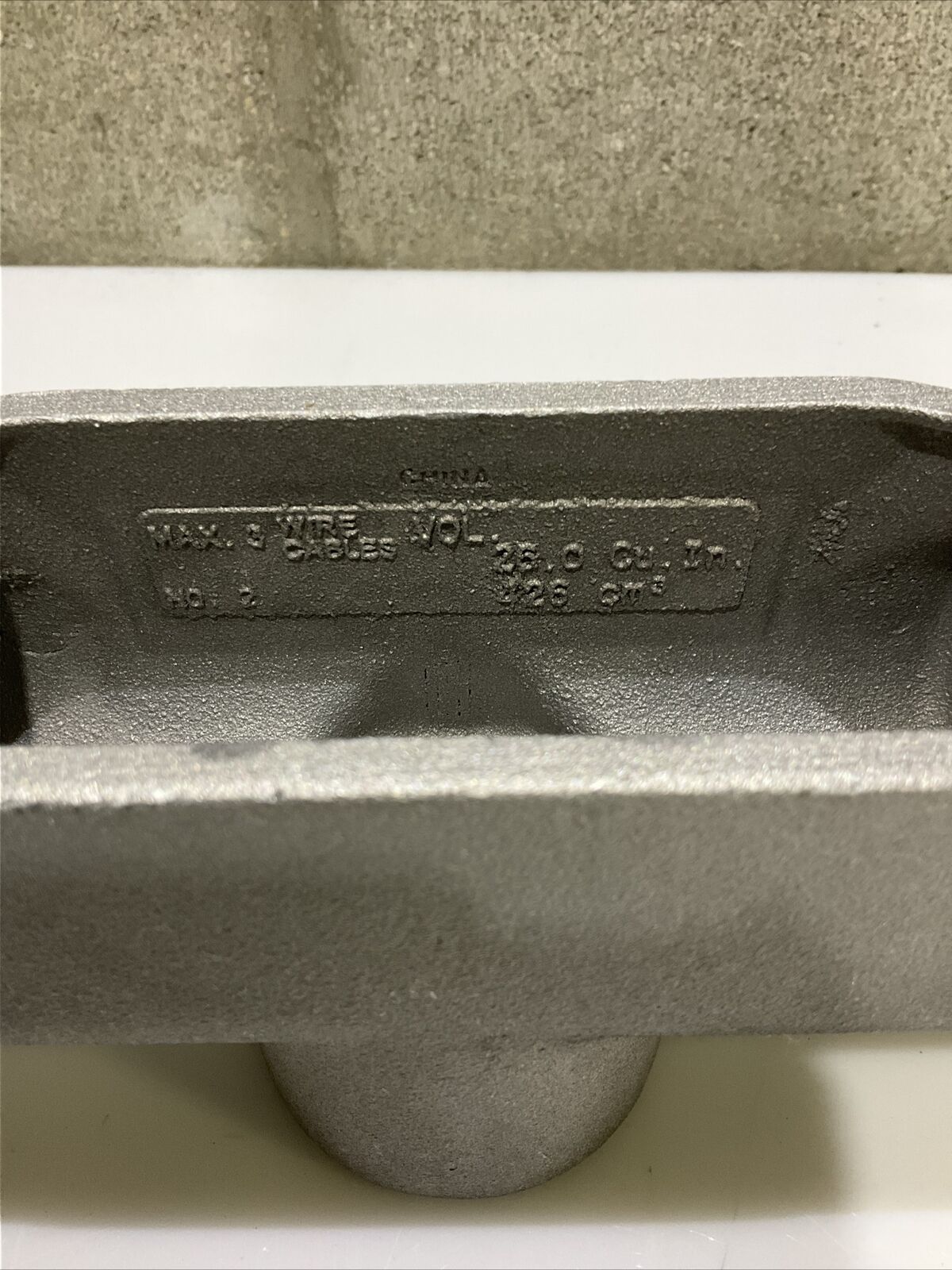 EATON CROUSE HINDS TB57 B CONDULET OUTLET BODY 1 1/2” 678 LOT OF 4