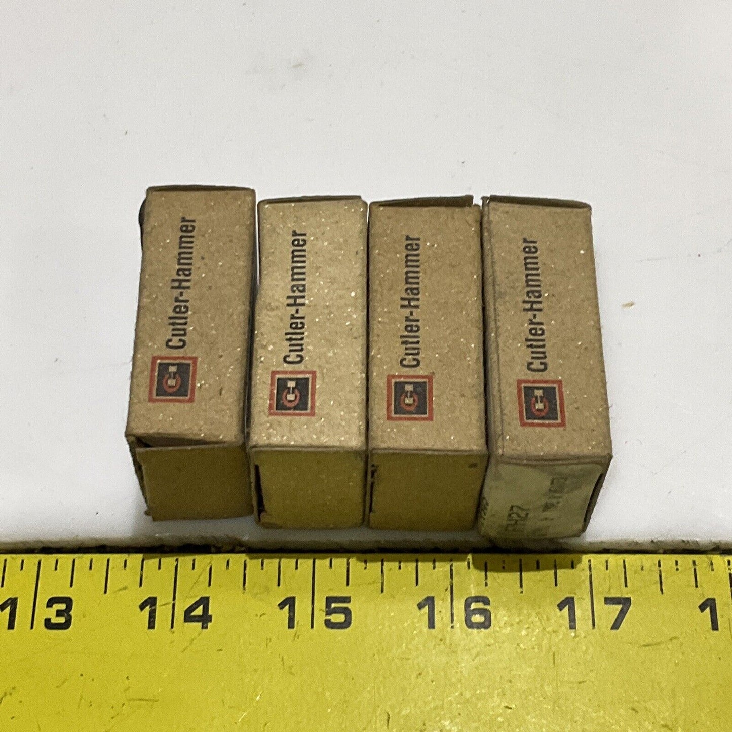 CUTLER HAMMER FH27 177C524G27 HEATING ELEMENT 678 LOT OF 4