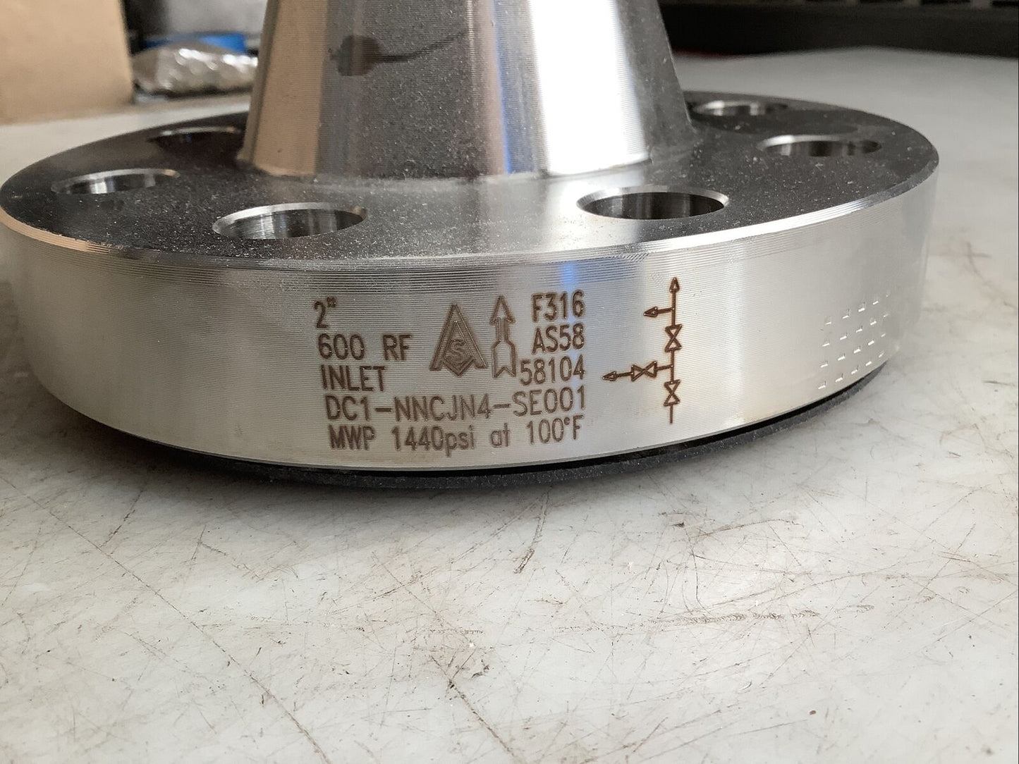 SCHNEIDER DC1-NNCJN4-SE001 VALVE MANIFOLD 2IN 600RF 1440PSI 678