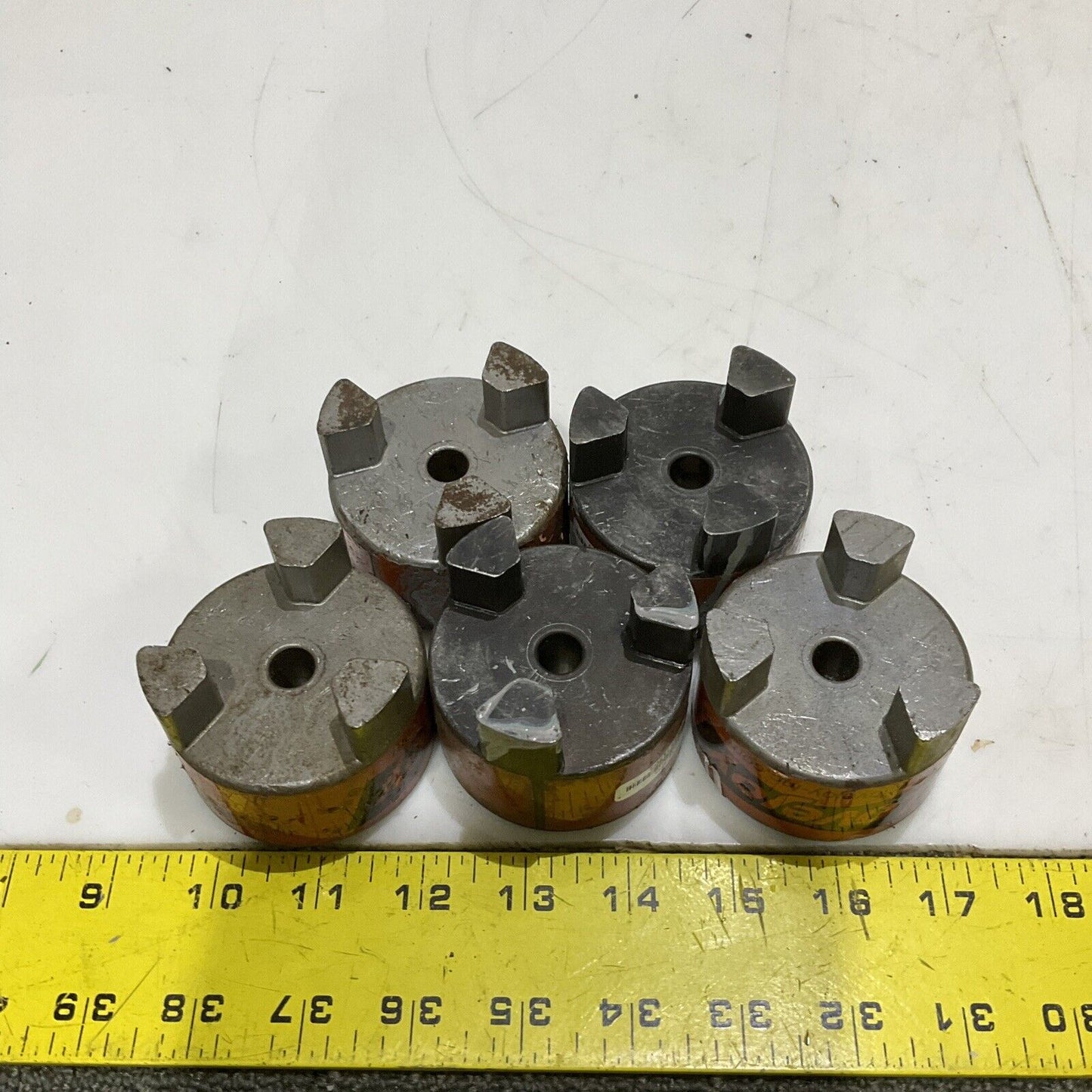 LOVEJOY L-100 4375 JAW COUPLING HUB 7/16IN BORE 678 LOT OF 5