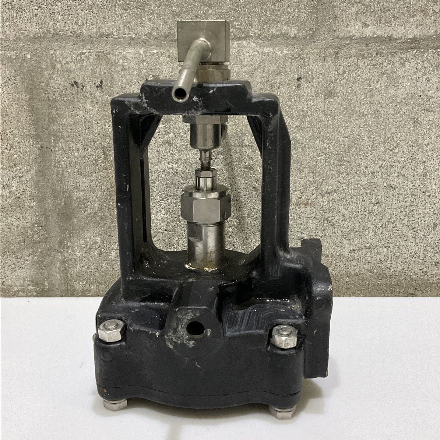 SWAGELOK MS-4B-50 NORMALLY OPEN ACTUATOR VALVE 678