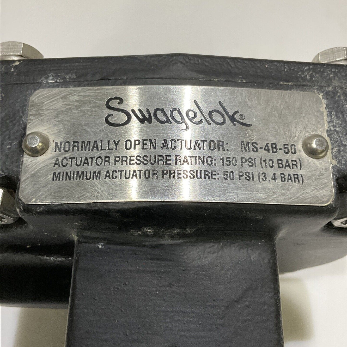 SWAGELOK MS-4B-50 NORMALLY OPEN ACTUATOR VALVE 678