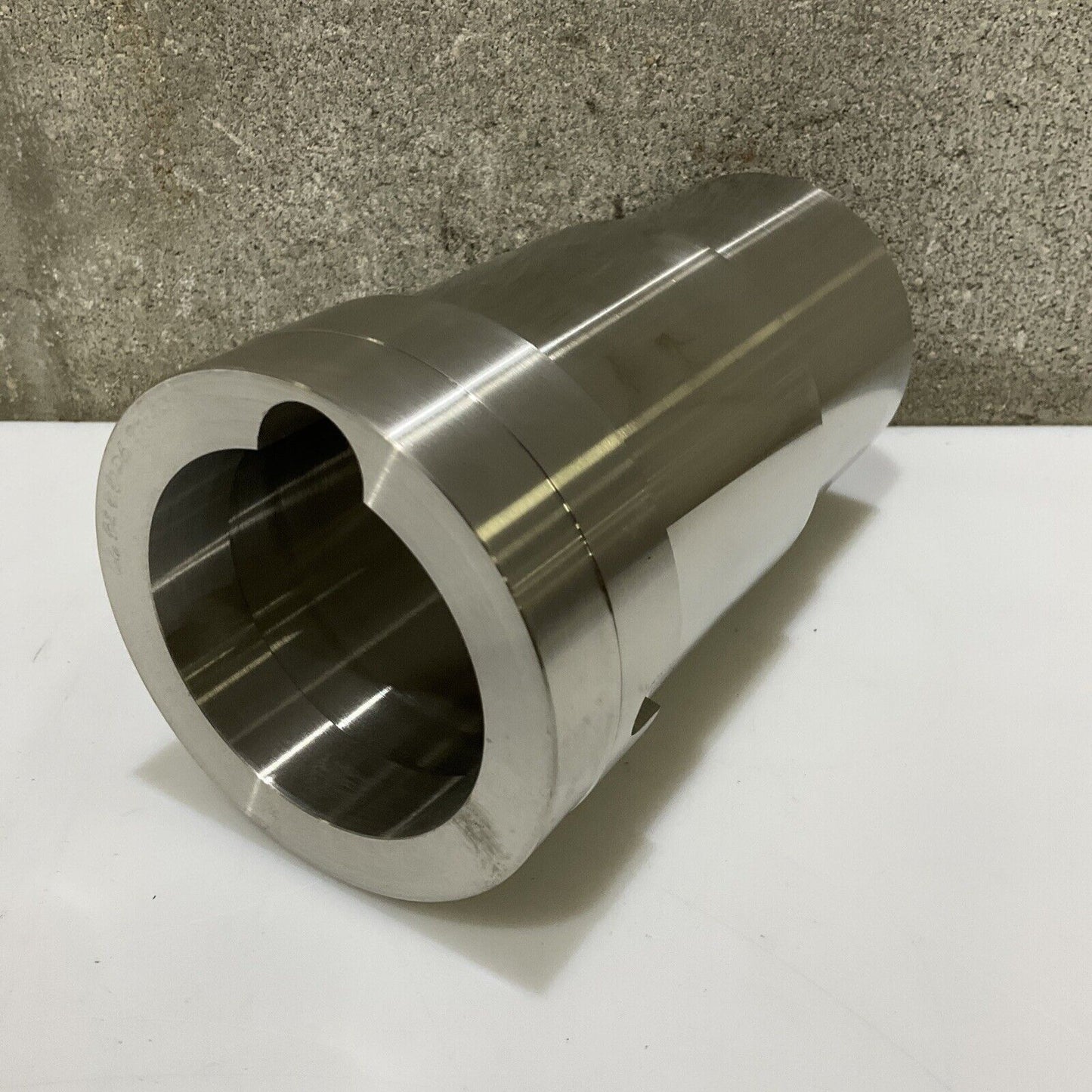 668288DB 97C0151152 SLEEVE SHAFT 678