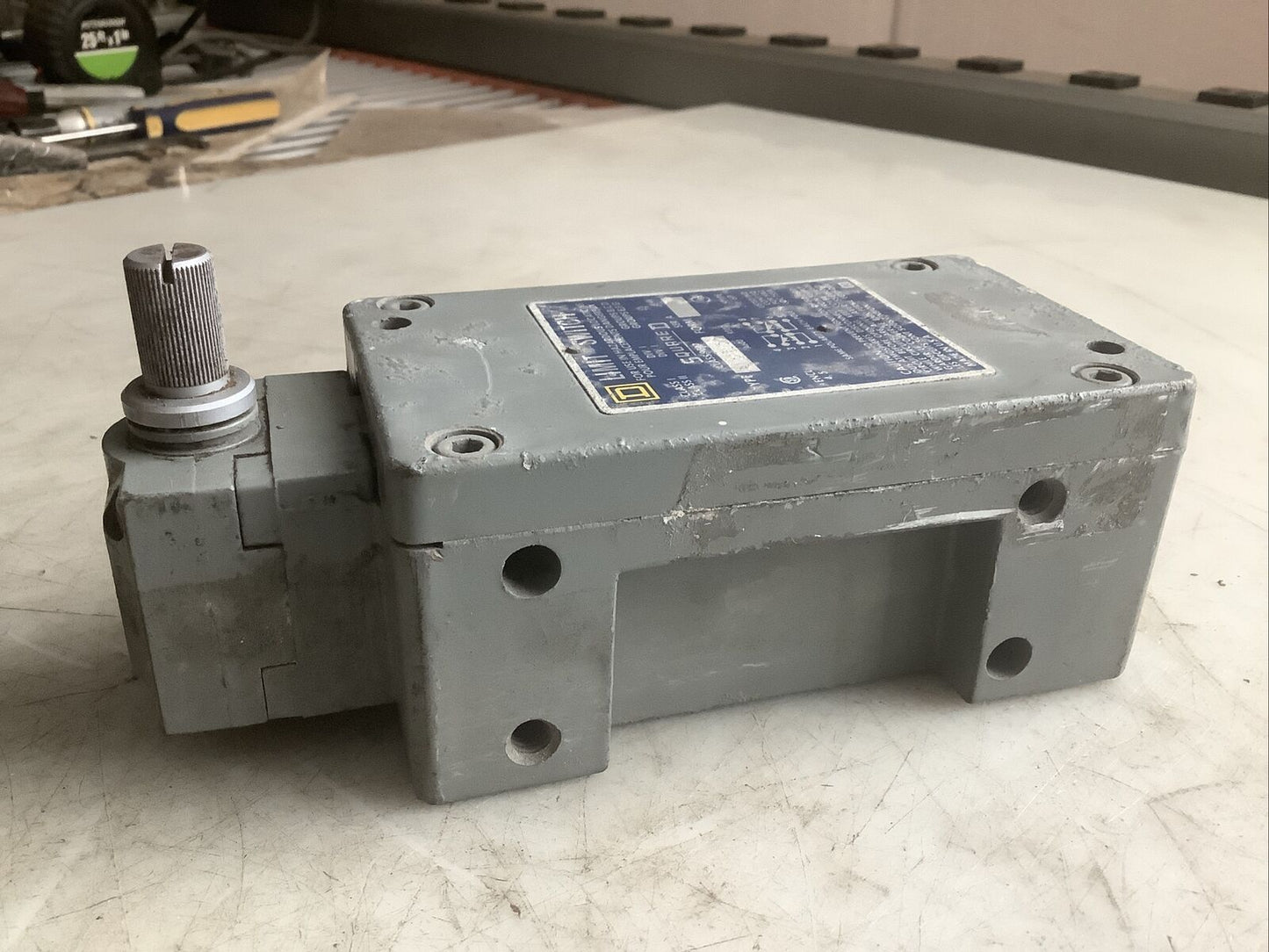 SQUARE D 9007 CR61C LIMIT SWITCH 678