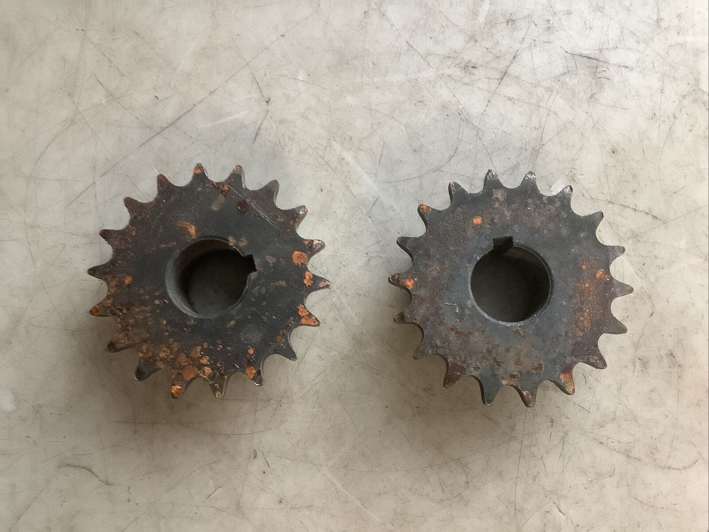 MARTIN 41BS18 1 SPROCKET SIZE 41 1/2IN PITCH 1IN BORE 18 TEETH 678 - LOT OF 2