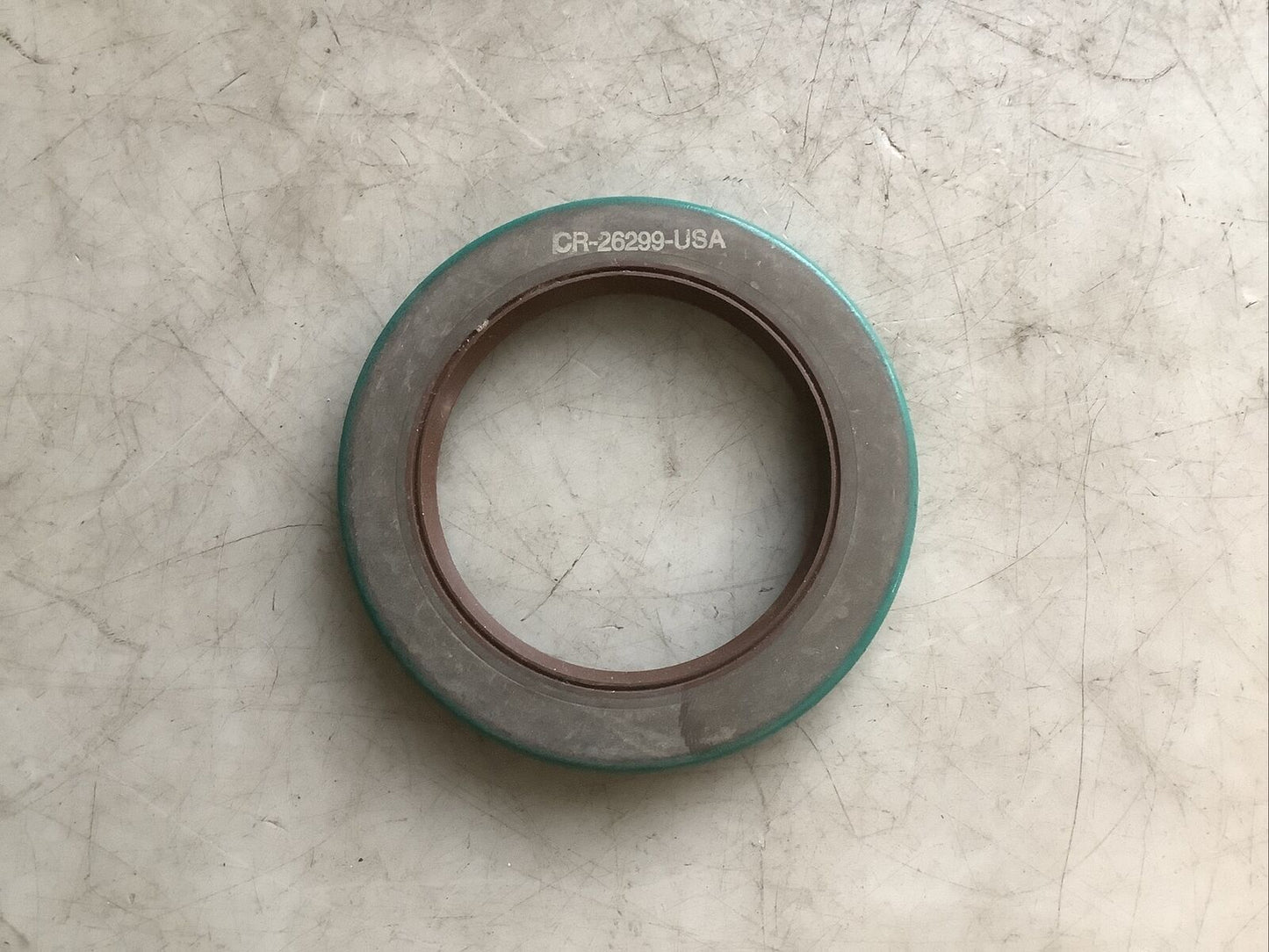 CHICAGO RAWHIDE 26299 OIL SEAL 678