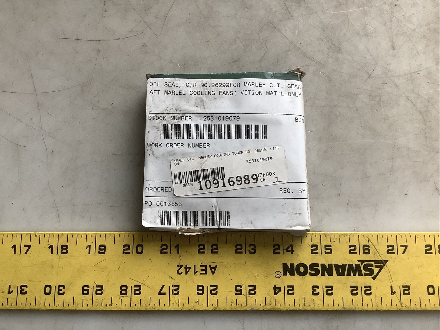 CHICAGO RAWHIDE 26299 OIL SEAL 678