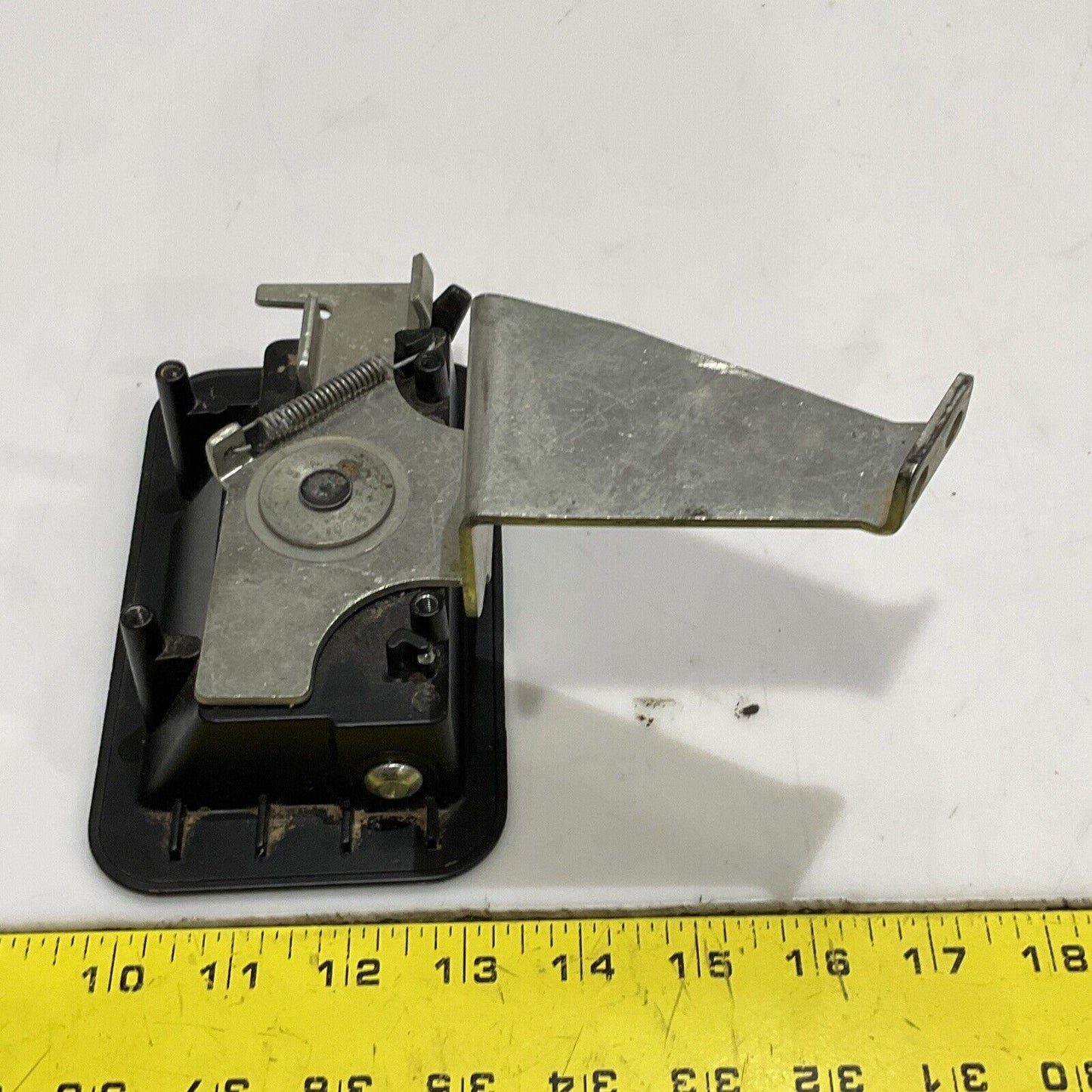 CAT 1640044 43K ORIGINAL CAT EXCAVATOR DOOR HANDLE 107