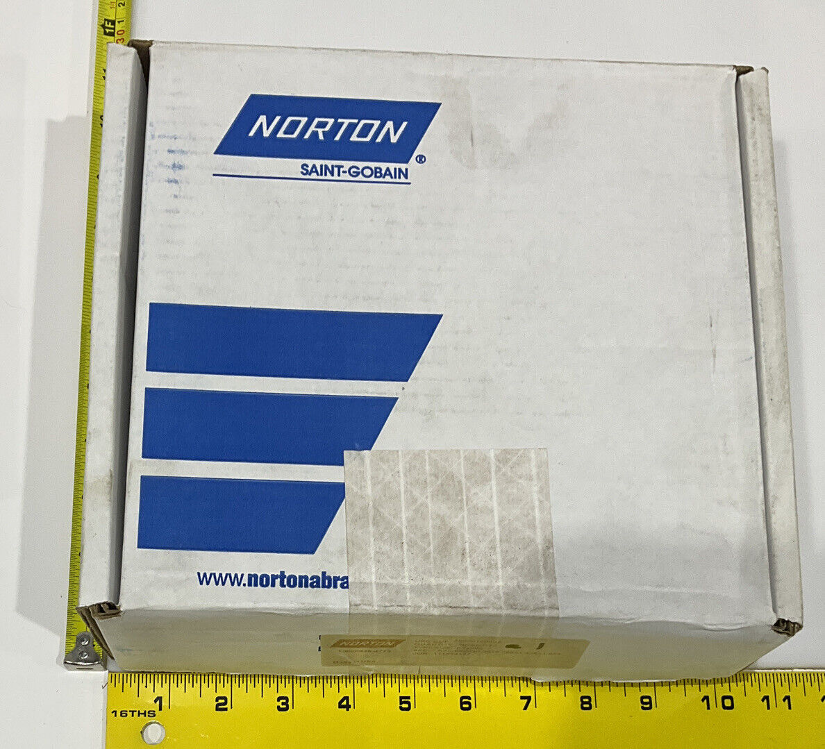 NORTON PT3090 GRIT 60/80 5.795” DIAMETER 1.654” BORE 1” GRINDING WHEEL