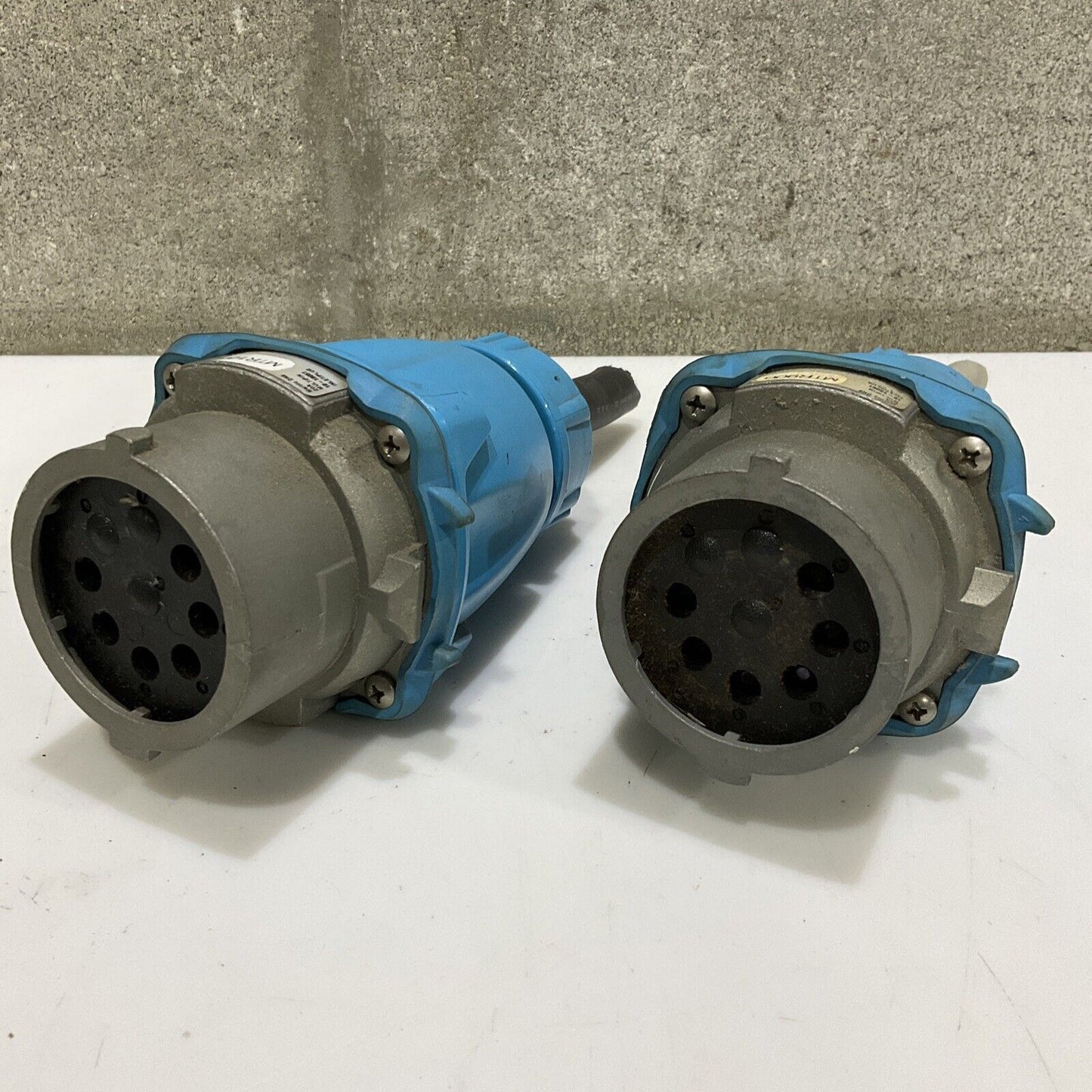 MELTRIC DN9 20A MULTIPIN 19-18051 INLET PLUG LOT OF 2