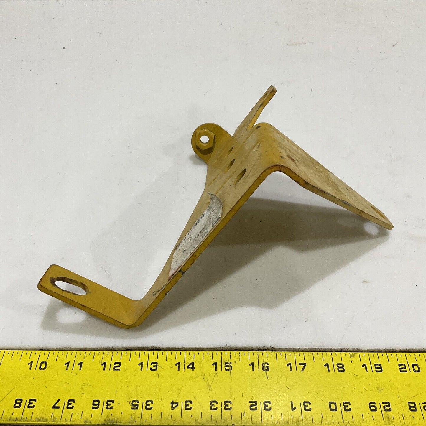 CAT 476-5483 BRACKET 107