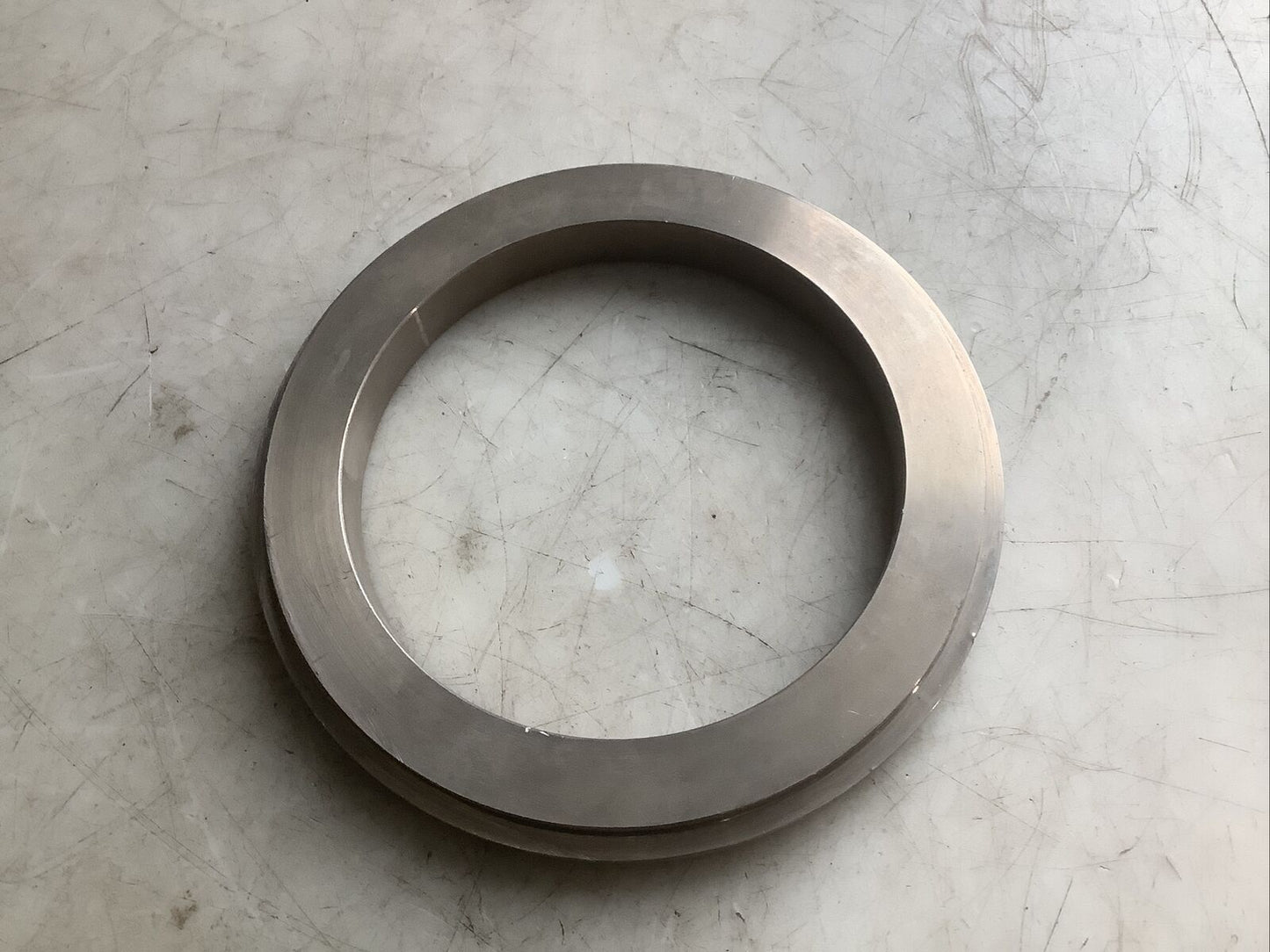 UNION PUMP 847B189100 G21800 THROAT BUSHING 678