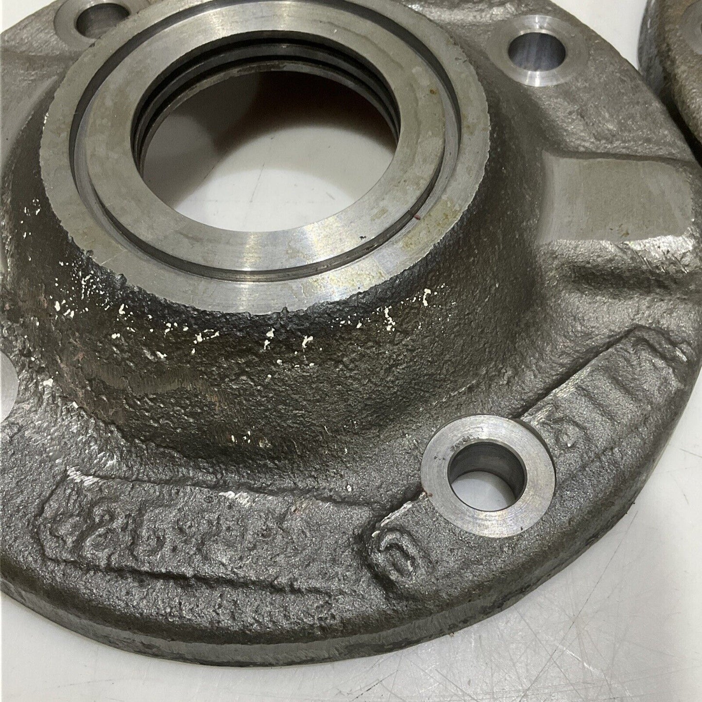 FLOWSERVE BYRON JACKSON 267513ER BEARING COVER 678
