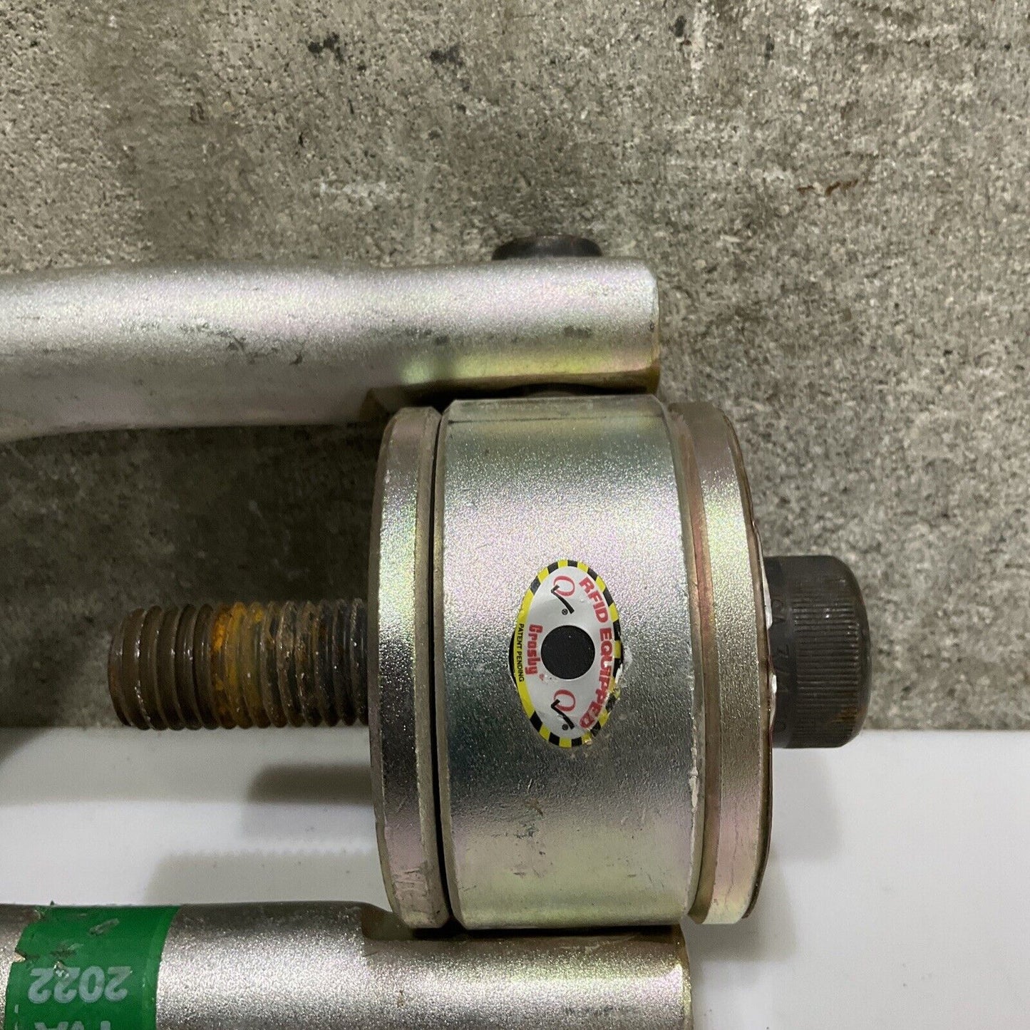 CROSBY CG F-3 7XJ CE SWIVEL HOIST RING TORQUE 100 FT-LBS WLL 7000 LBS 107