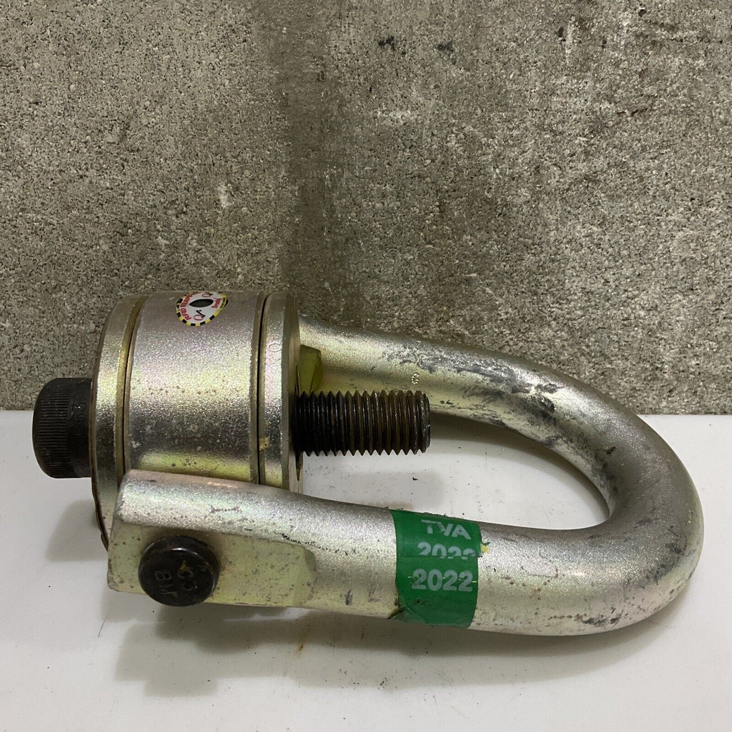 CROSBY CG F-3 7XK CE SWIVEL HOIST RING TORQUE 100 FT-LBS WLL 7000 LBS 107