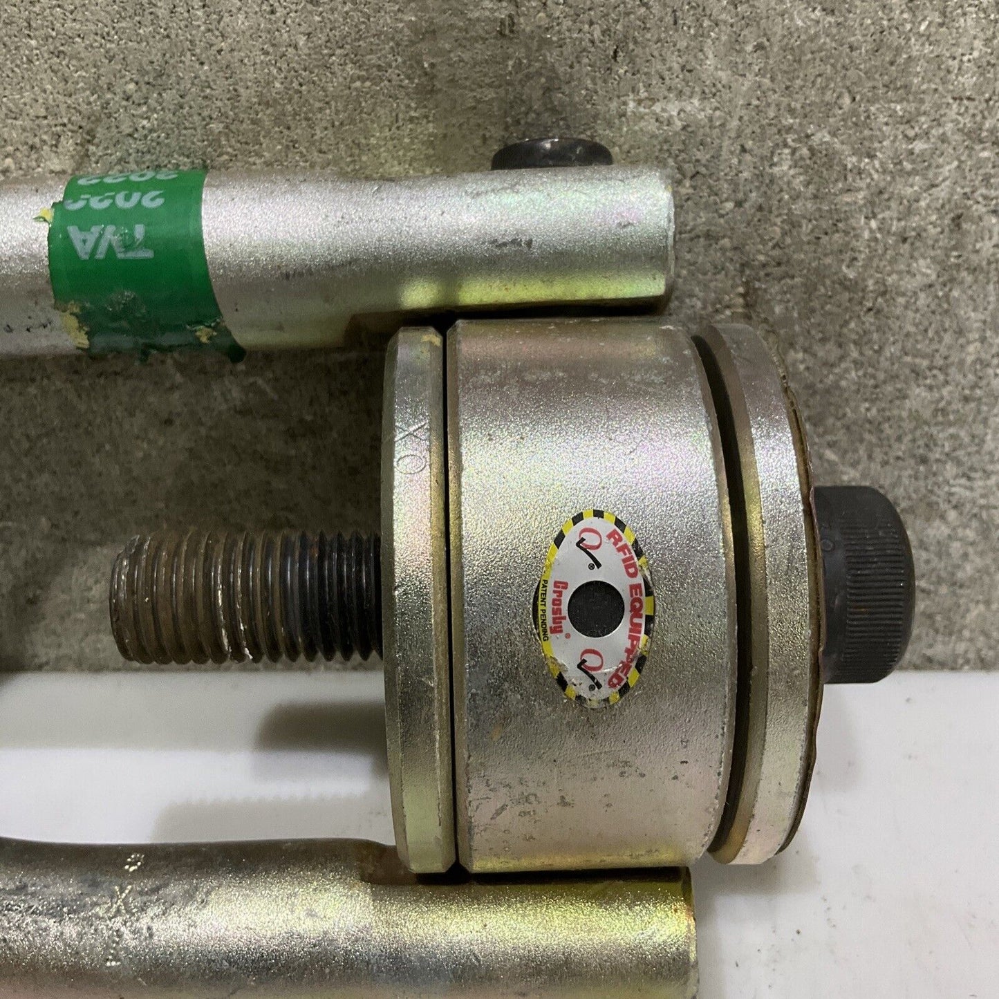CROSBY CG F-3 7XK CE SWIVEL HOIST RING TORQUE 100 FT-LBS WLL 7000 LBS 107