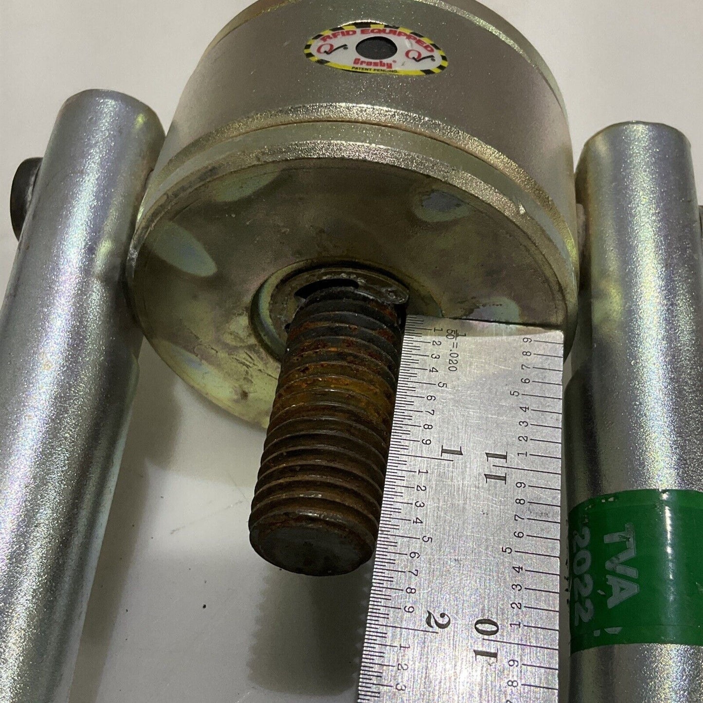 CROSBY CG F-3 7XK CE SWIVEL HOIST RING TORQUE 100 FT-LBS WLL 7000 LBS 107