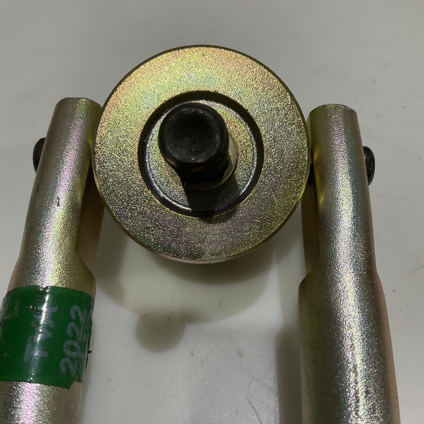 CROSBY F-2 7XK CE SWIVEL HOIST RING TORQUE 28 FT LBS WLL 2500 LBS 107