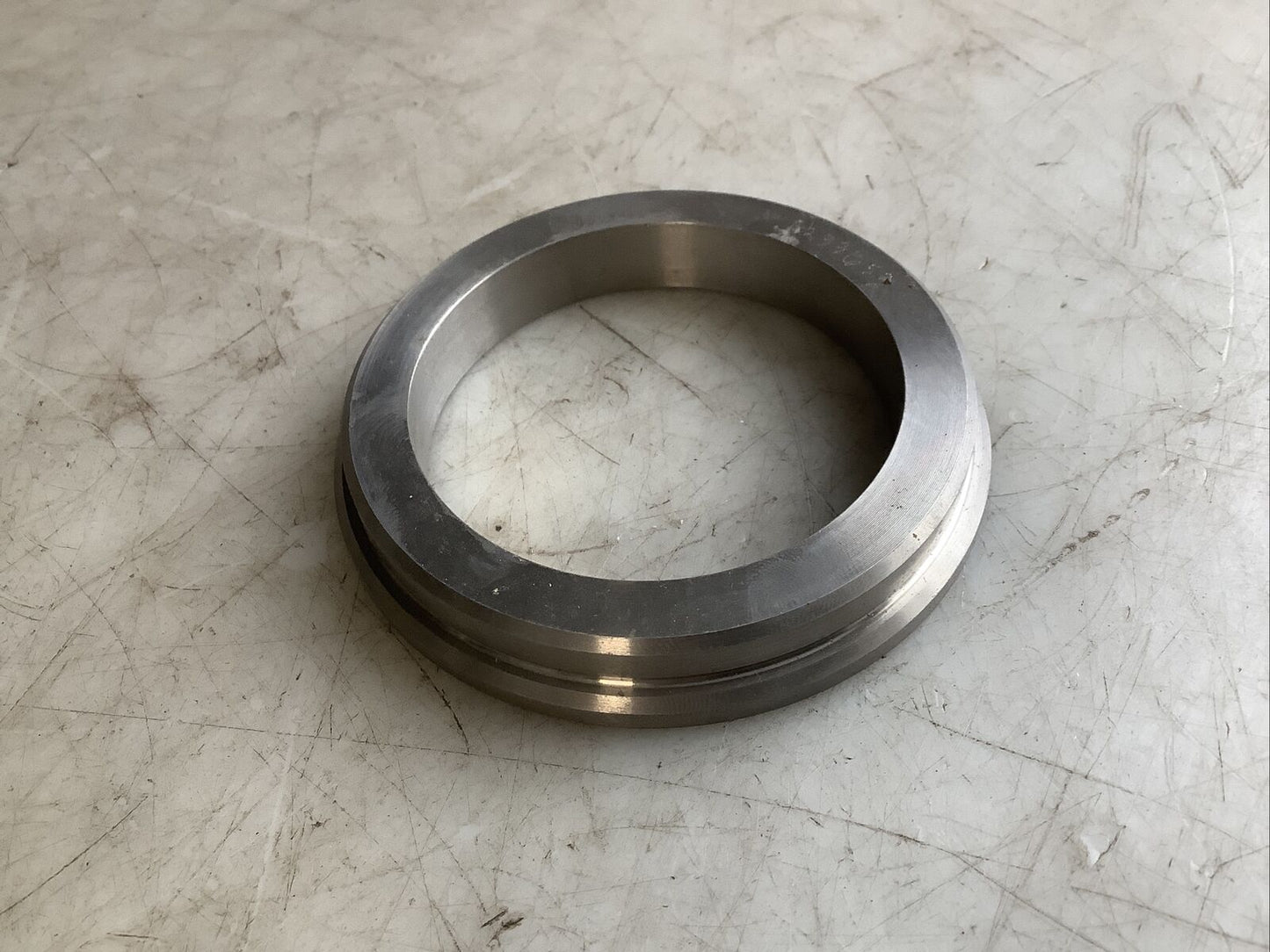 SULZER PUMPS 1233653 10921915 THROAT BUSHING 678