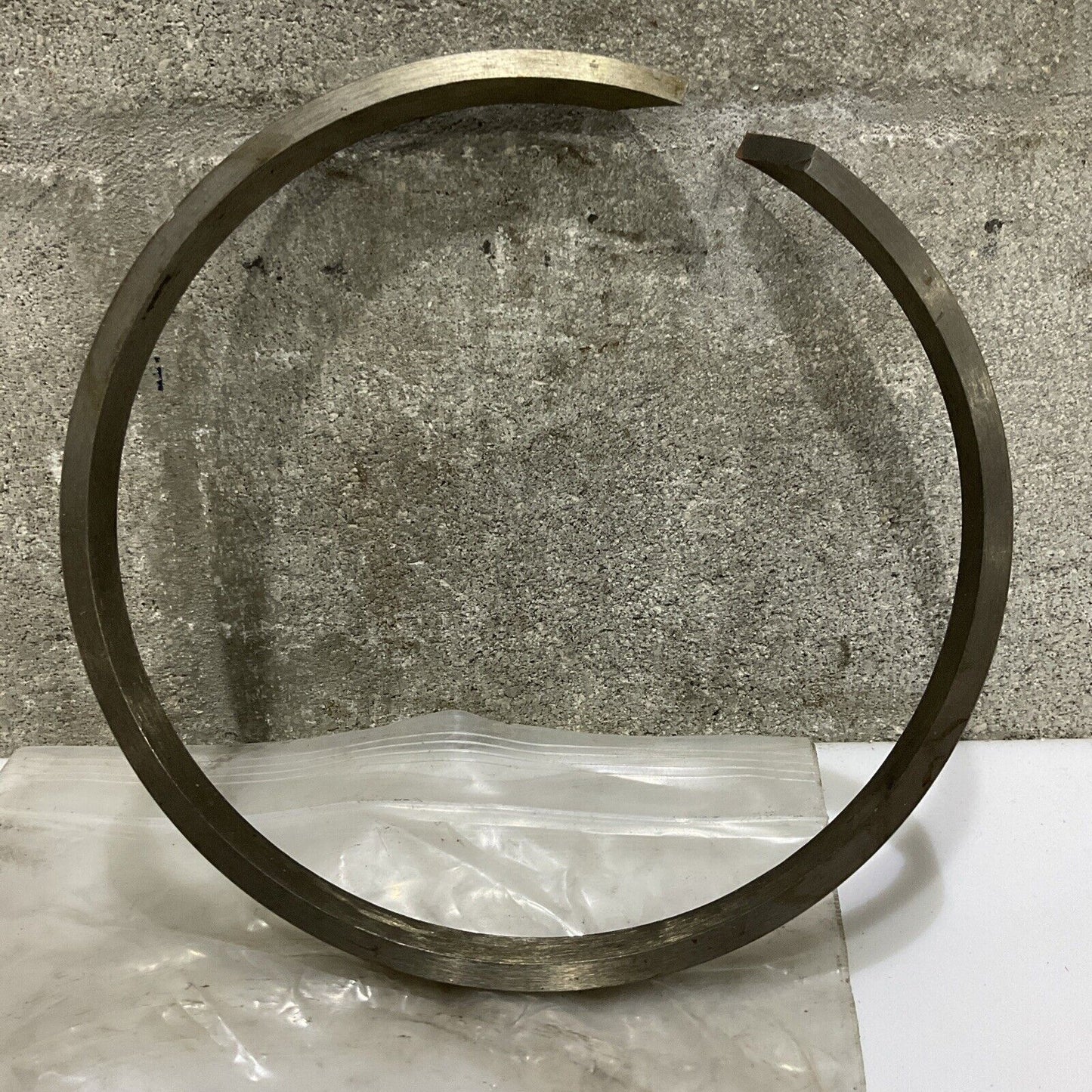 FLOWSERVE 002089-00 IRON PISTON RING 7 X .56 678
