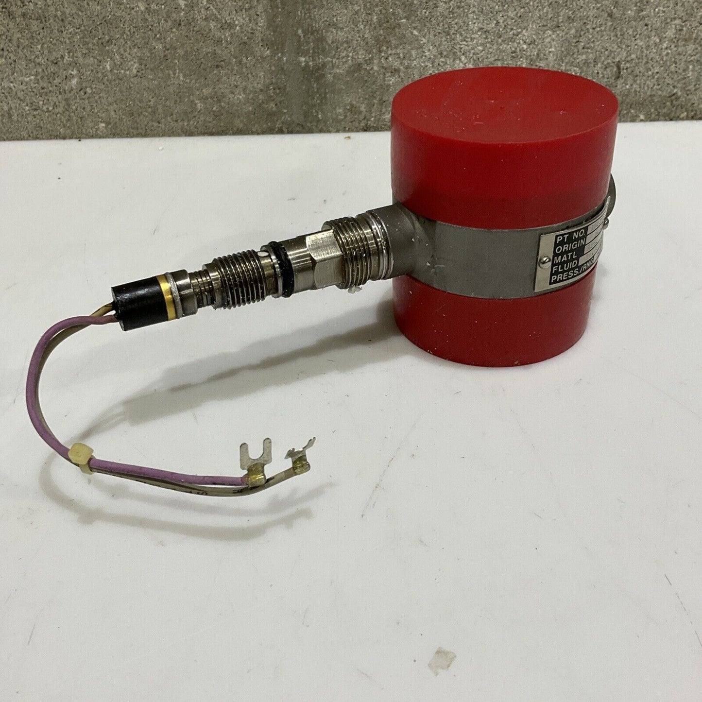 FOXBORO 84X-60700 B013952 2A8409 B0139SZ PRESSURE SENSOR 555